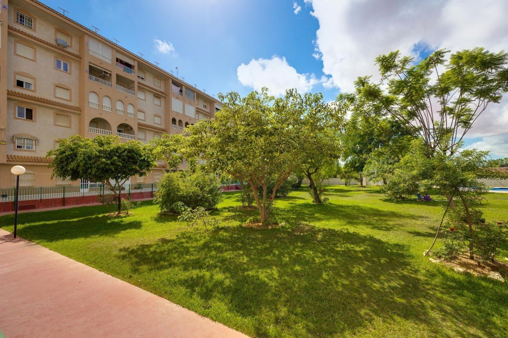 Resale - Wohnung / Appartement -
Torrevieja - Center
