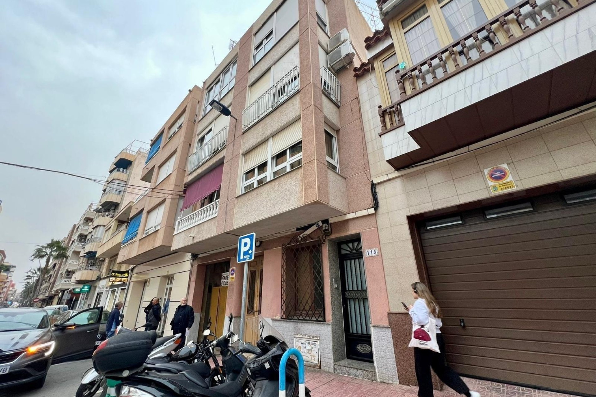 Resale - Wohnung / Appartement -
Torrevieja - Center