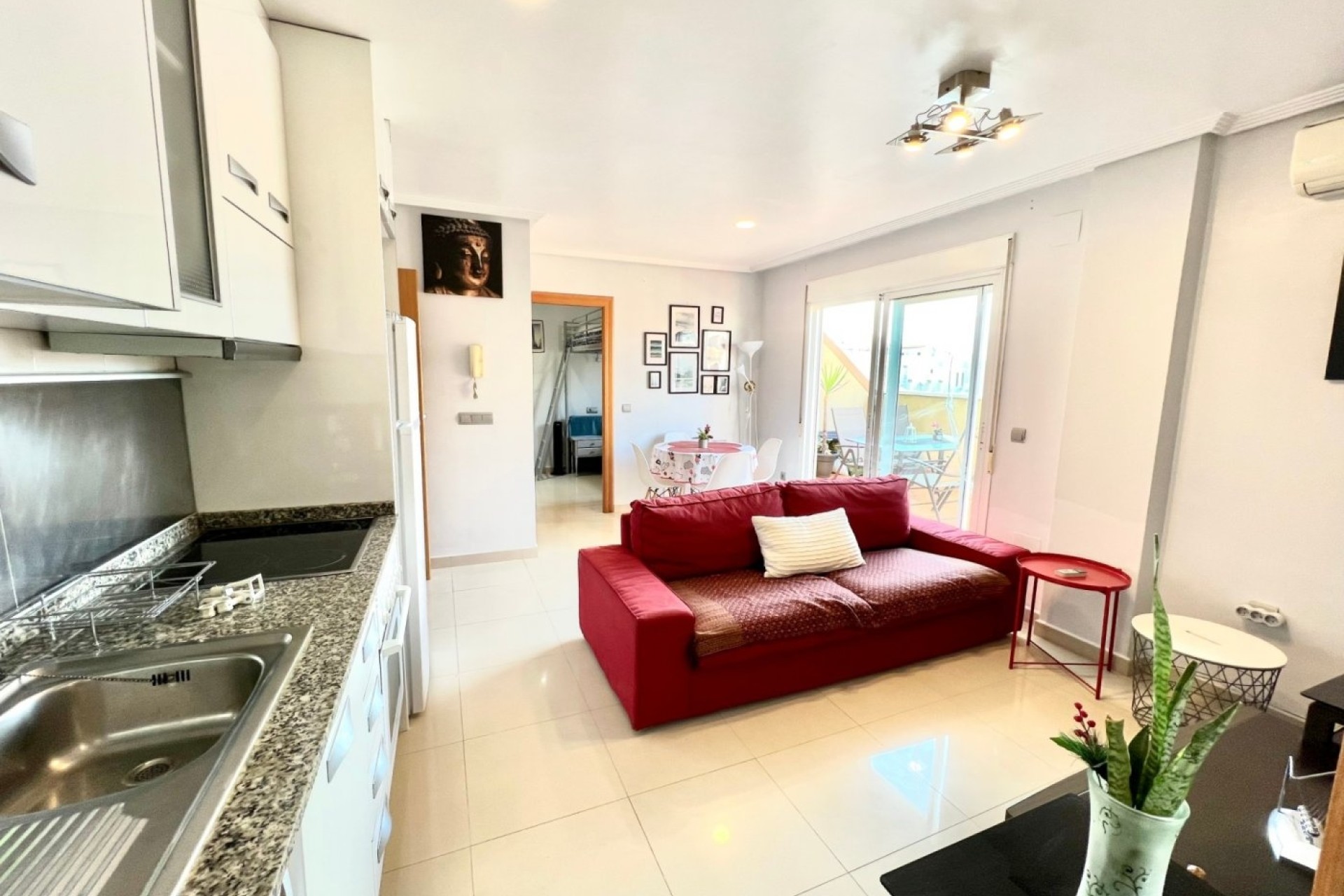 Resale - Wohnung / Appartement -
Torrevieja - Center