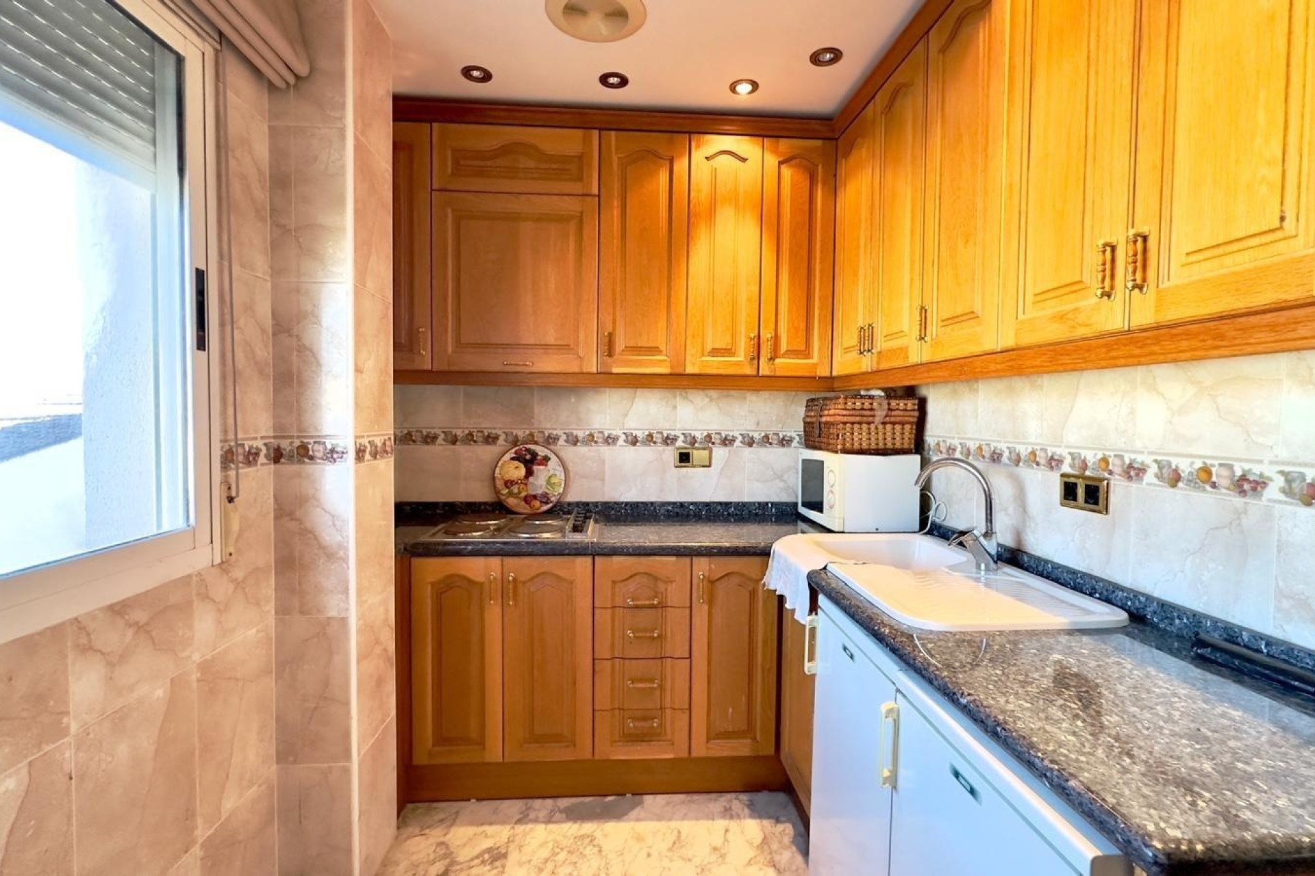 Resale - Wohnung / Appartement -
Torrevieja - Center