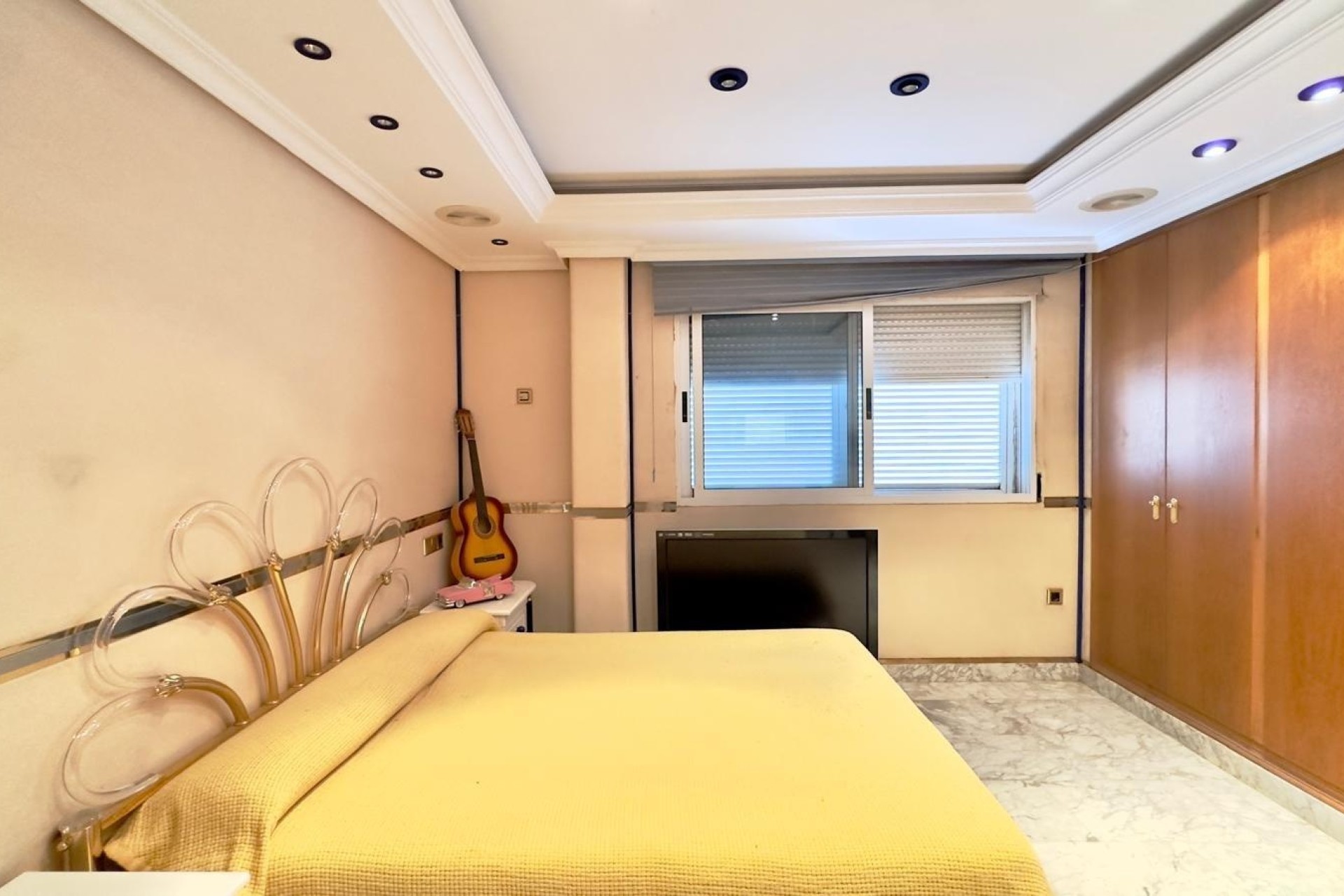 Resale - Wohnung / Appartement -
Torrevieja - Center