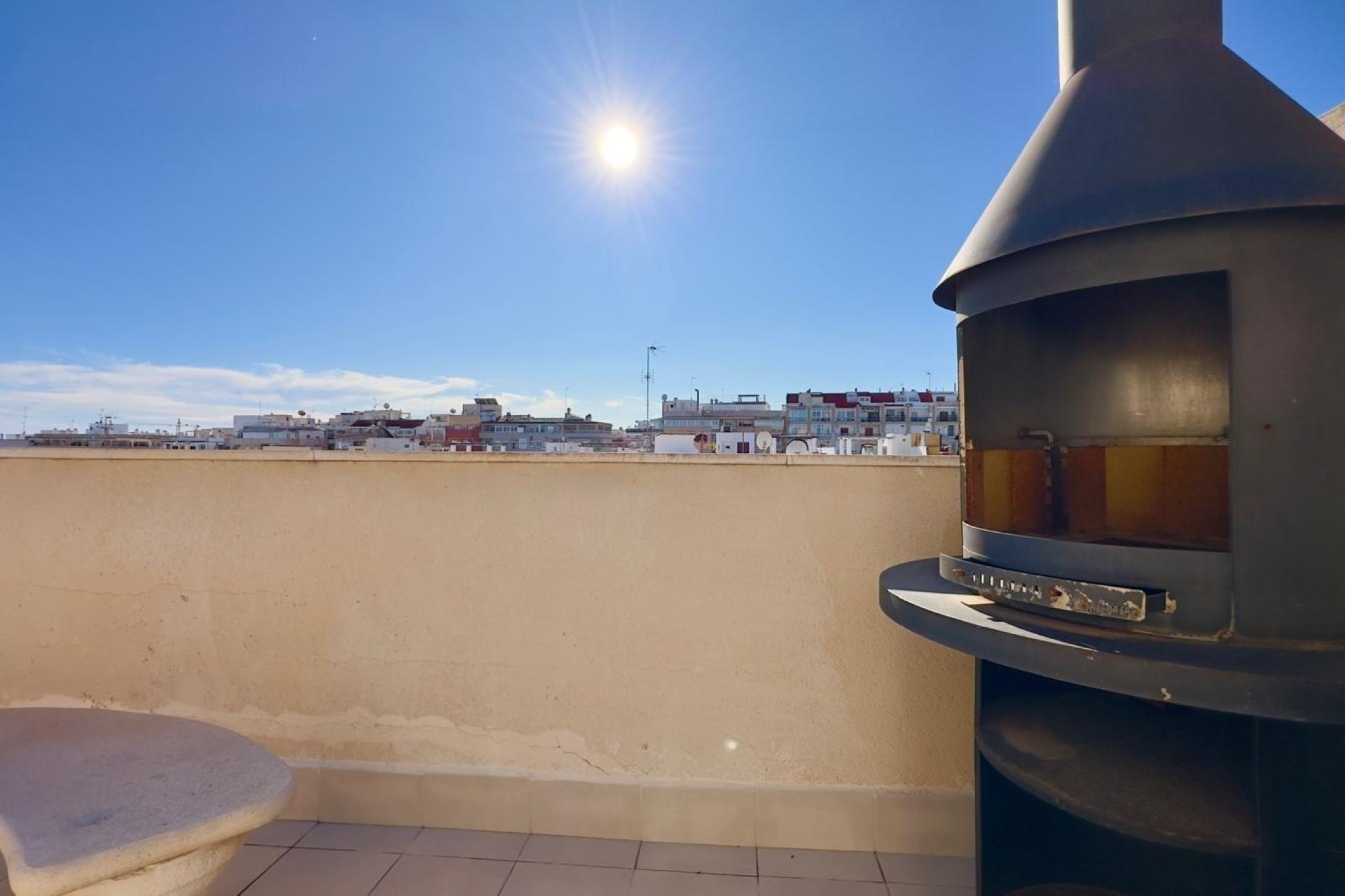 Resale - Wohnung / Appartement -
Torrevieja - Center