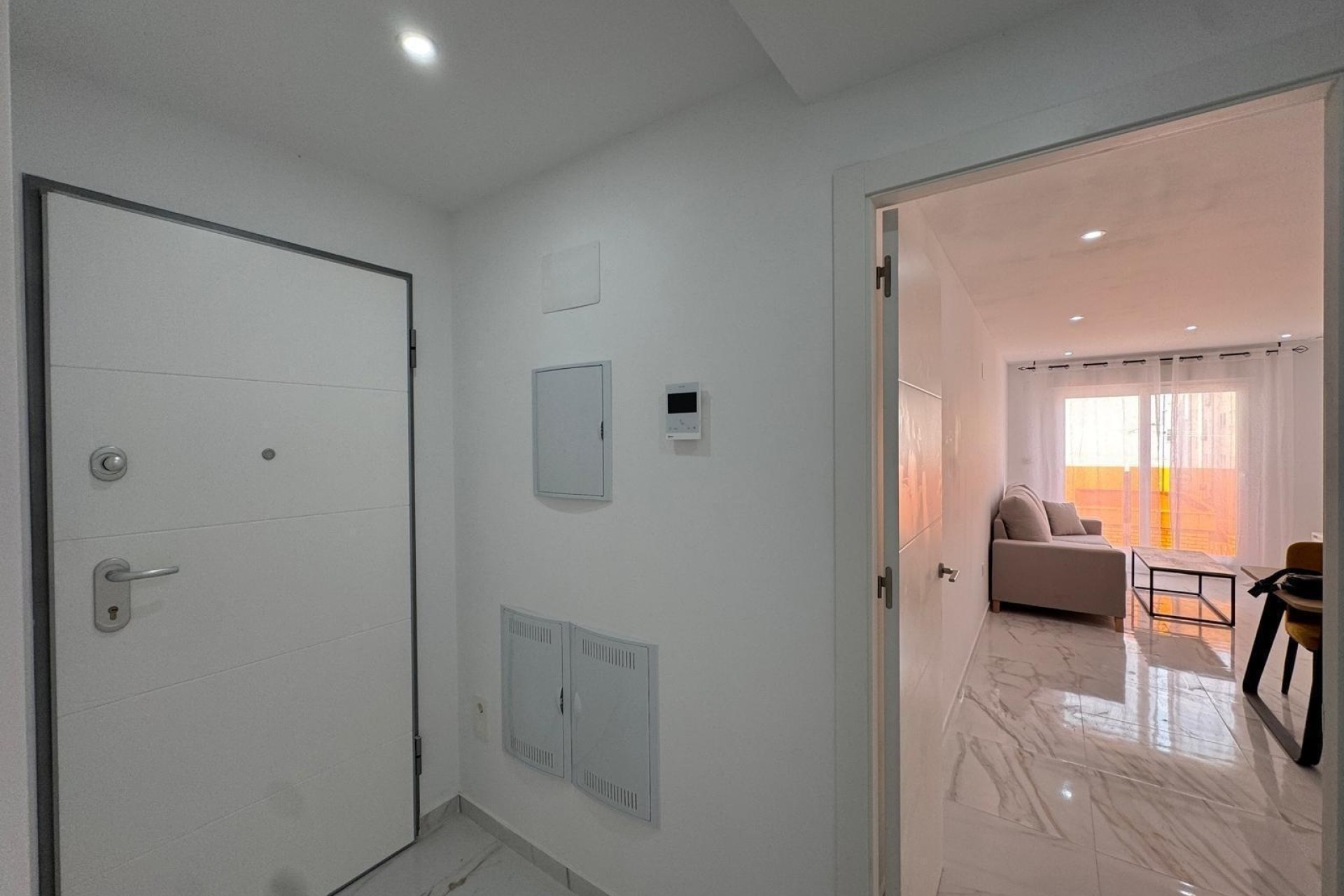 Resale - Wohnung / Appartement -
Torrevieja - Center