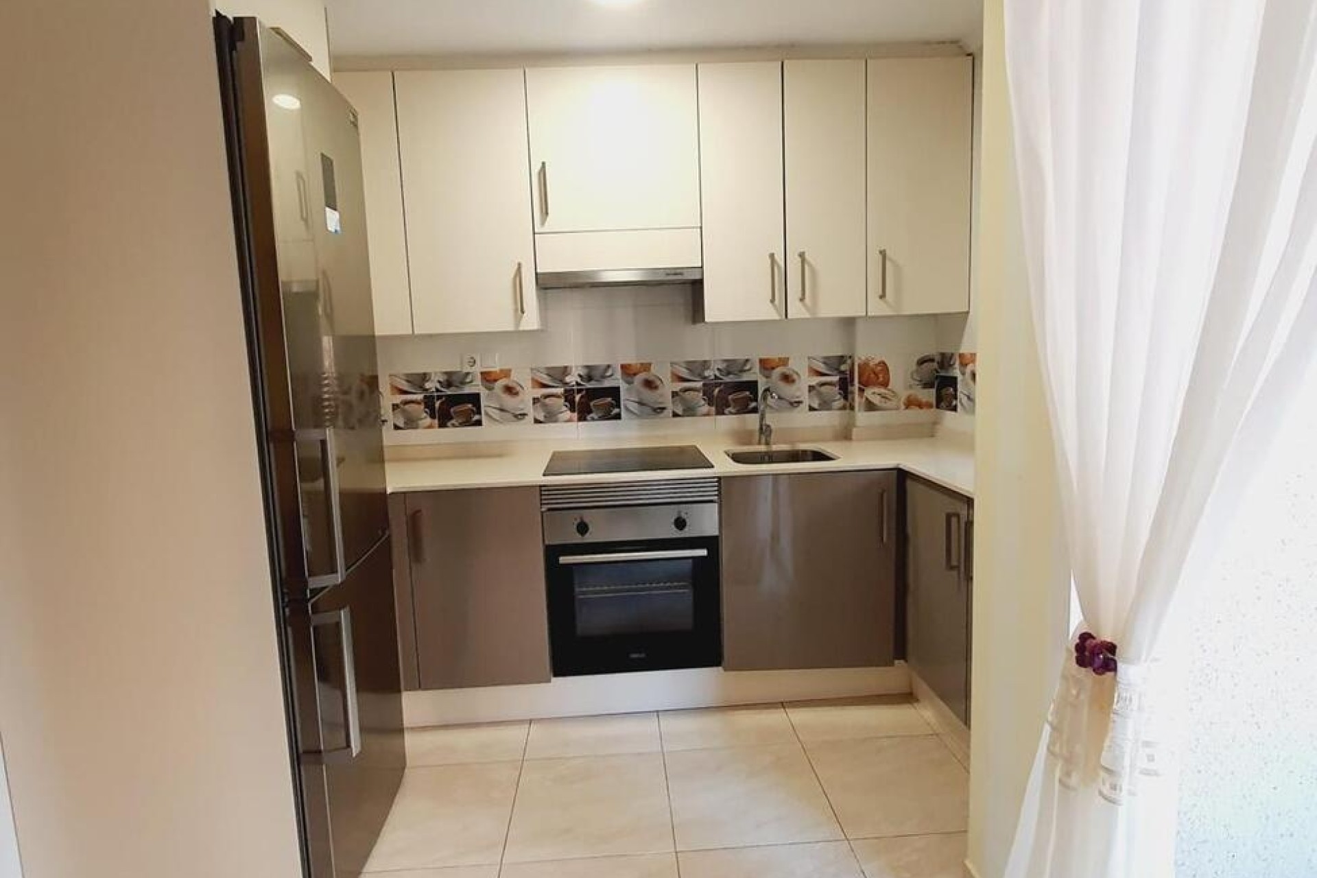 Resale - Wohnung / Appartement -
Torrevieja - Center