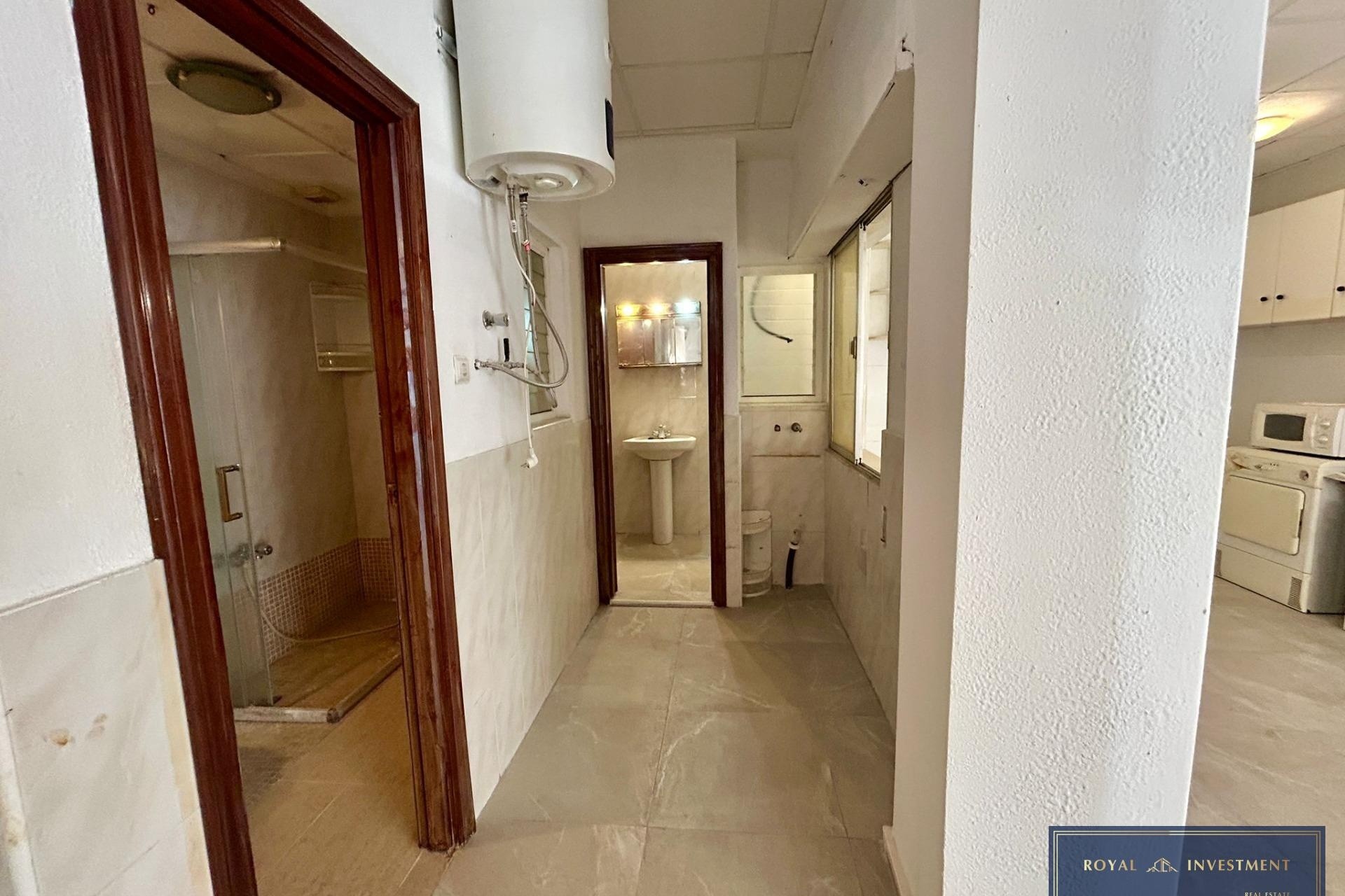 Resale - Wohnung / Appartement -
Torrevieja - Center