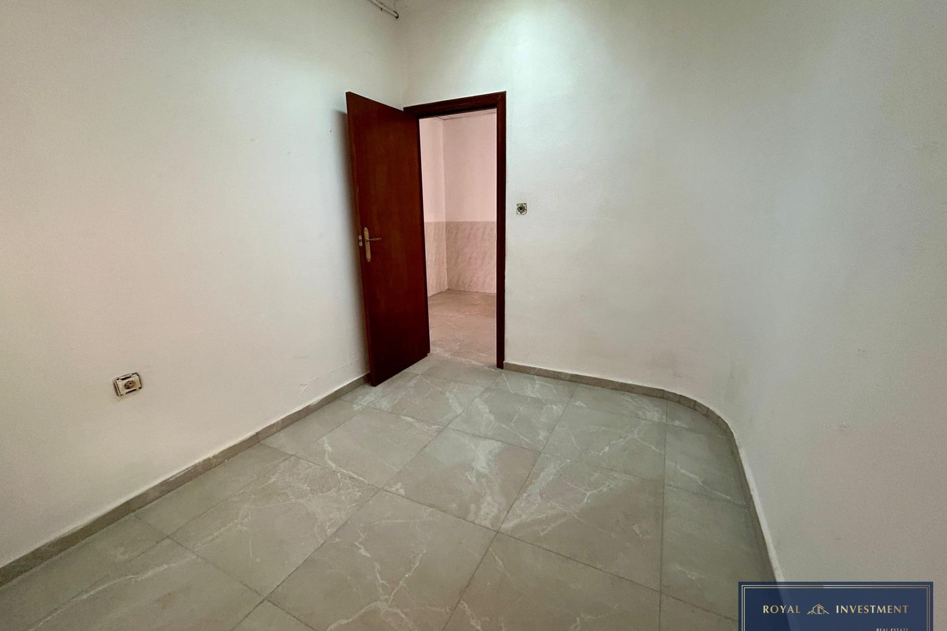 Resale - Wohnung / Appartement -
Torrevieja - Center