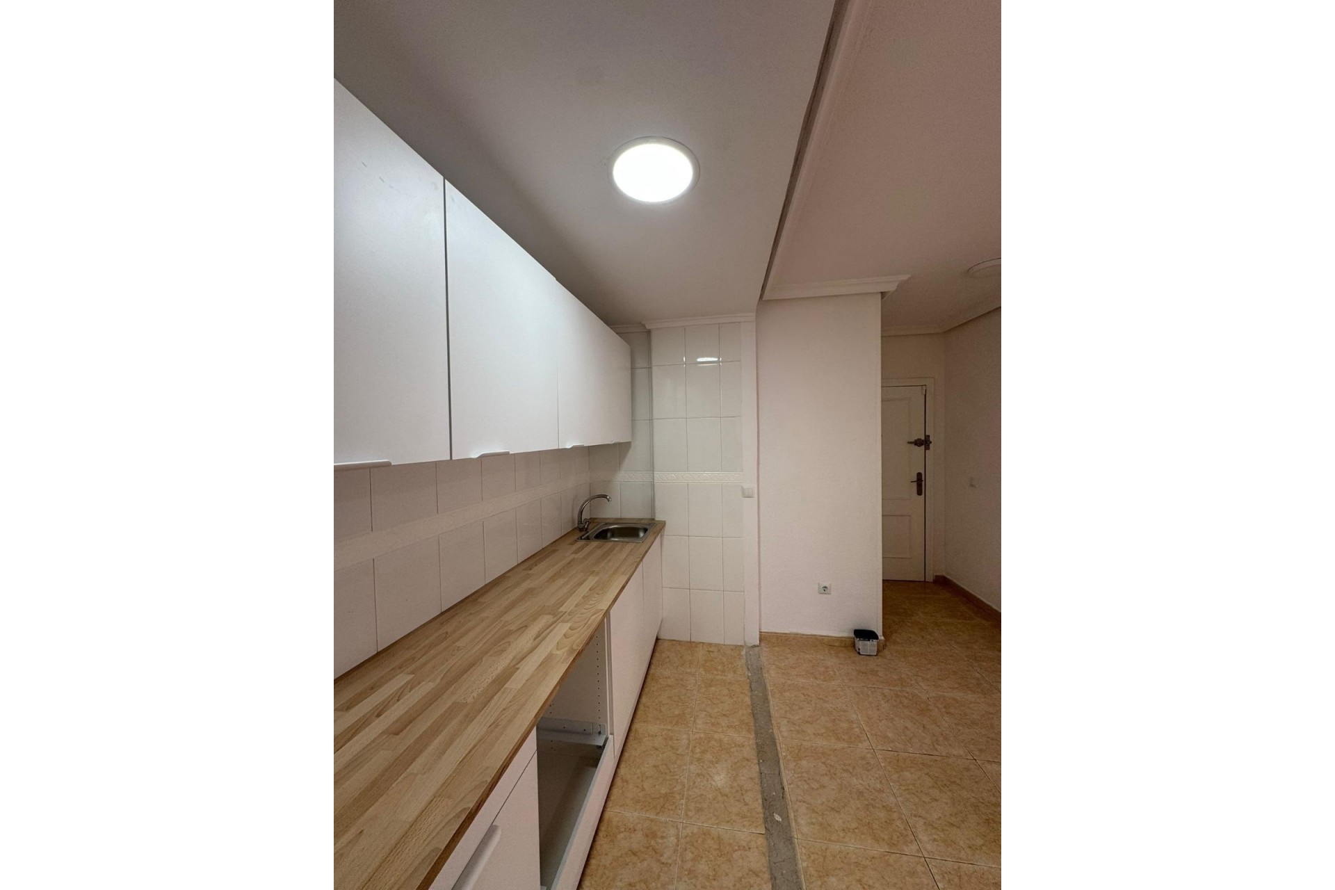 Resale - Wohnung / Appartement -
Torrevieja - Center