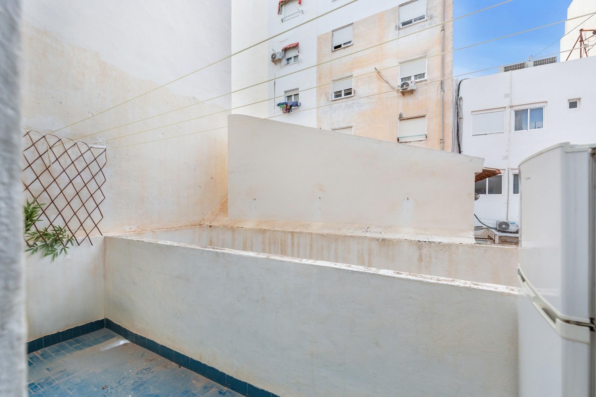 Resale - Wohnung / Appartement -
Torrevieja - Centro - Muelle Pesquero
