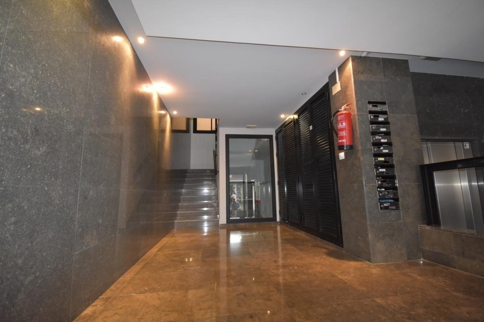 Resale - Wohnung / Appartement -
Torrevieja - Centro - Muelle Pesquero