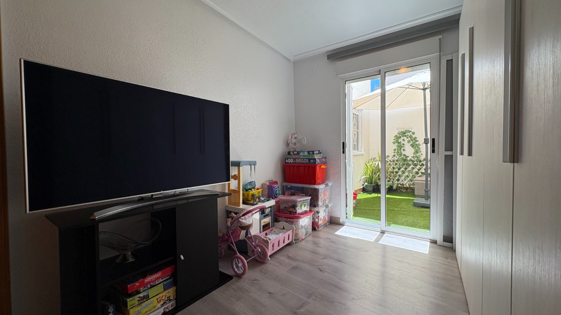 Resale - Wohnung Appartement -
Torrevieja - Centro