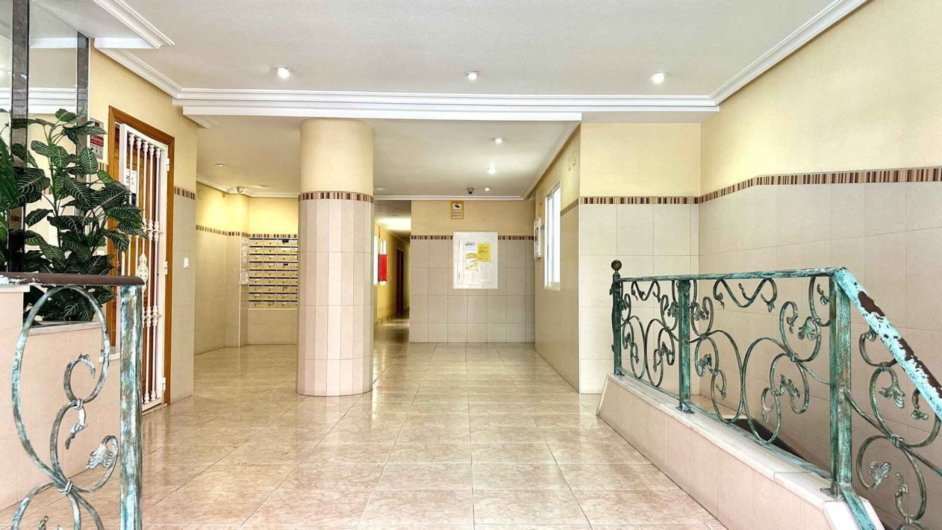 Resale - Wohnung Appartement -
Torrevieja - Centro