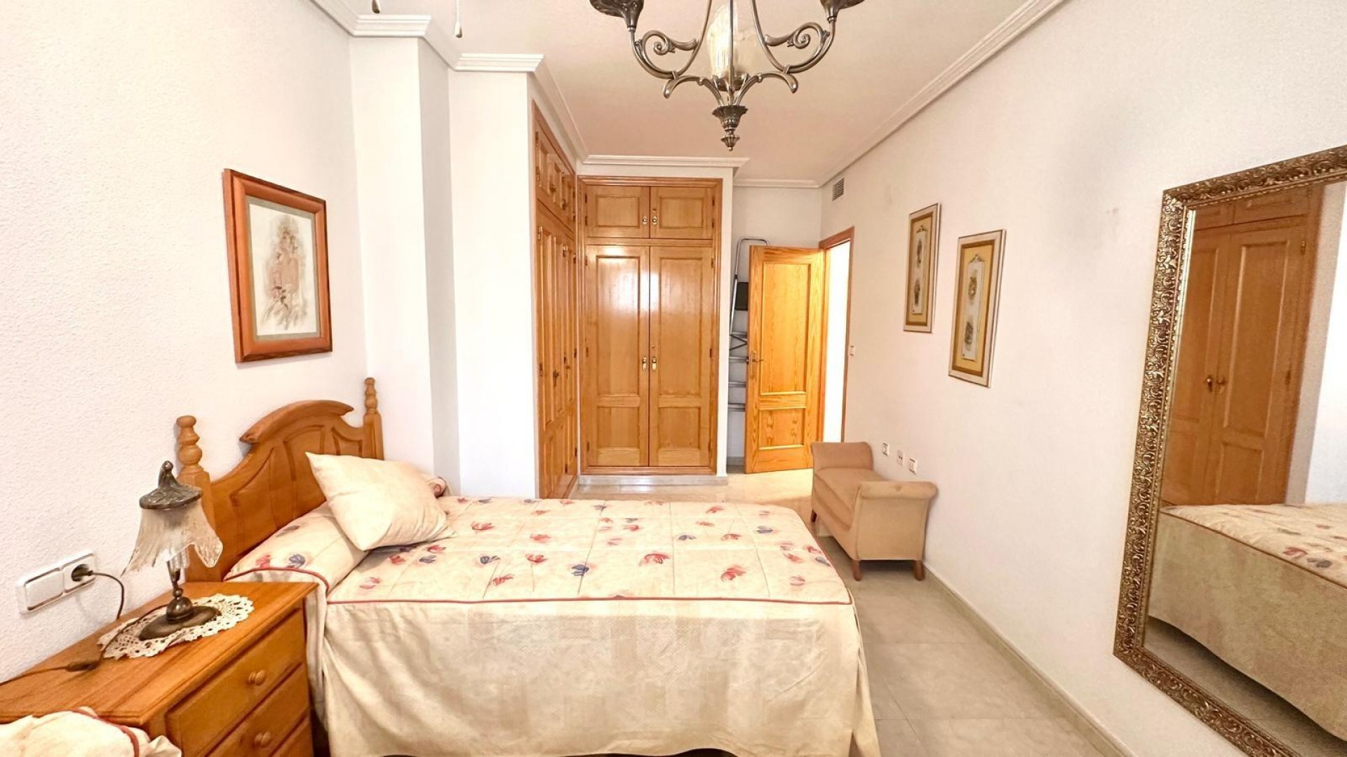Resale - Wohnung Appartement -
Torrevieja - Centro