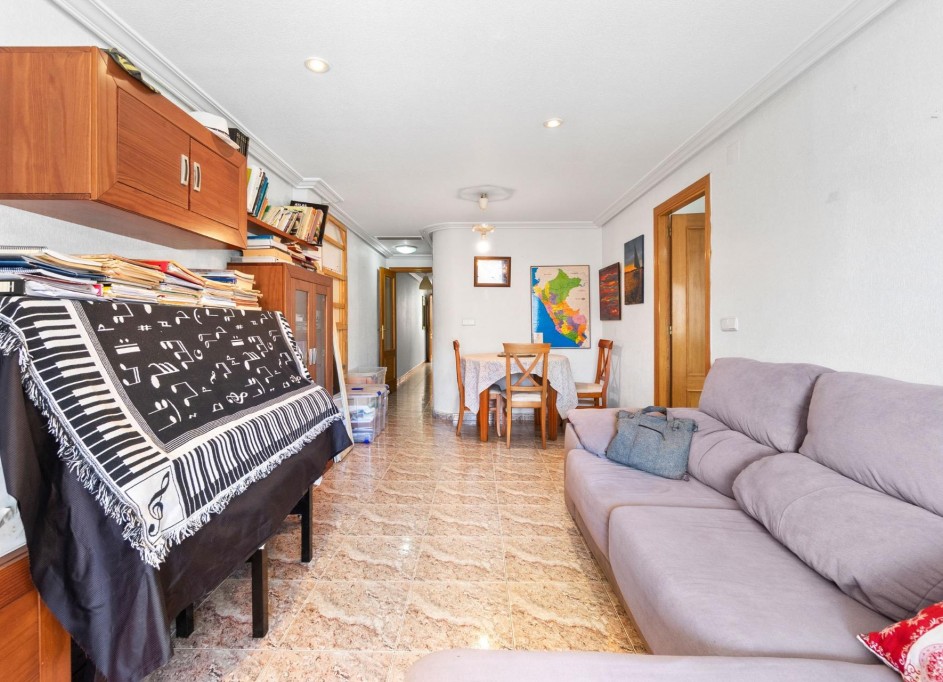 Resale - Wohnung Appartement -
Torrevieja - Centro
