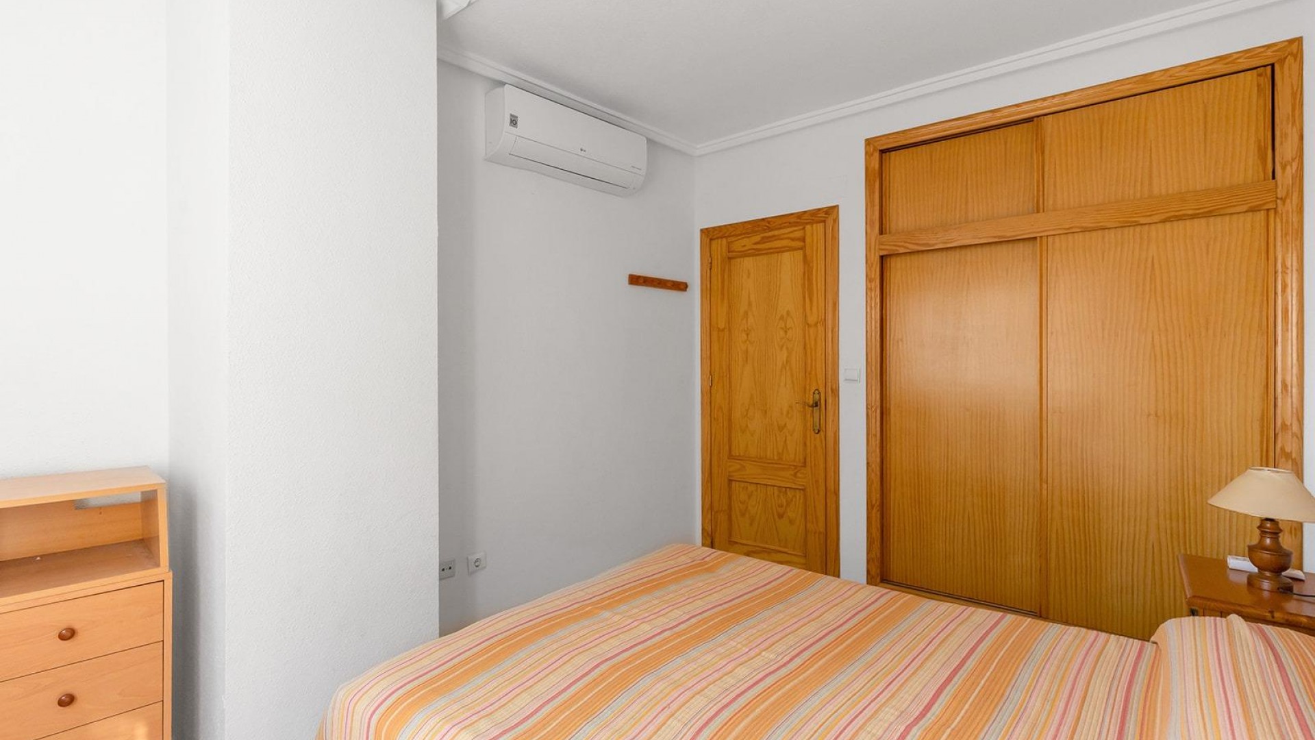 Resale - Wohnung Appartement -
Torrevieja - Centro