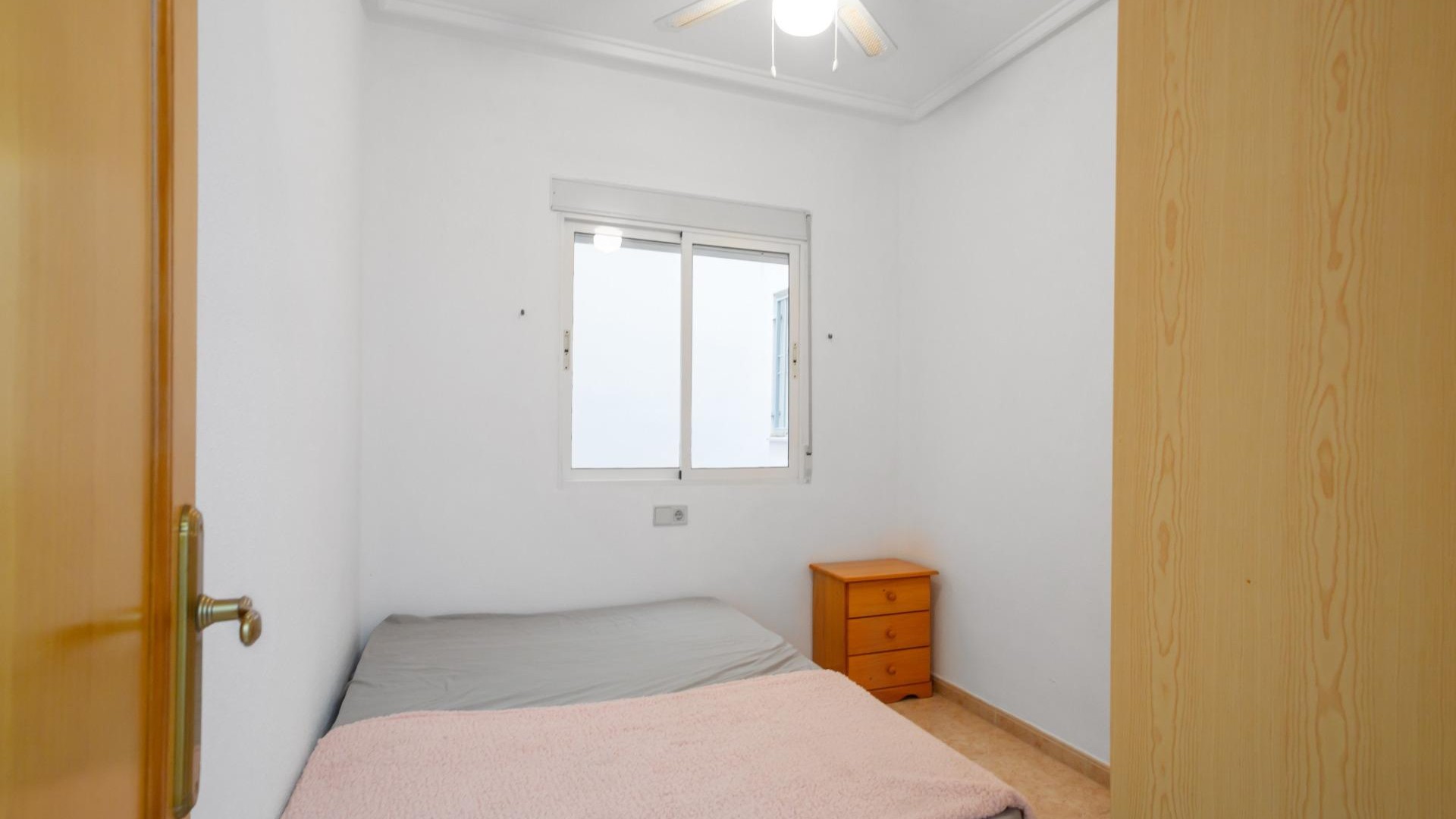 Resale - Wohnung Appartement -
Torrevieja - Centro