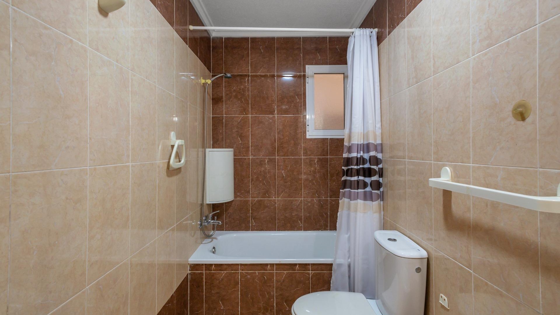 Resale - Wohnung Appartement -
Torrevieja - Centro