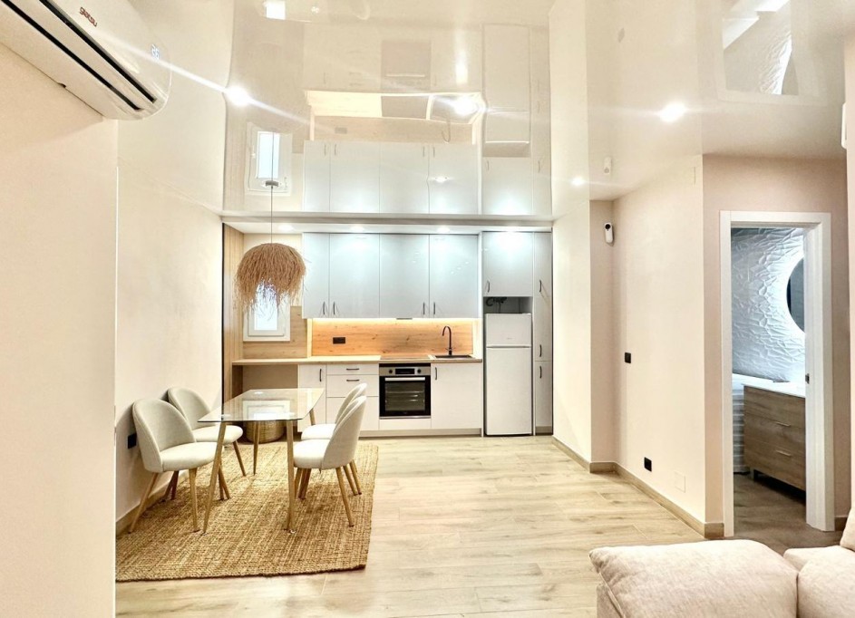 Resale - Wohnung Appartement -
Torrevieja - Centro