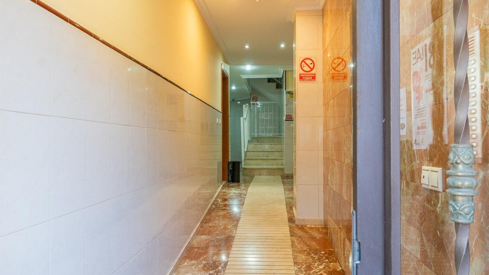 Resale - Wohnung Appartement -
Torrevieja - Centro