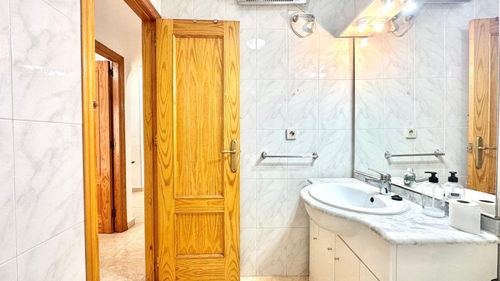 Resale - Wohnung Appartement -
Torrevieja - Centro