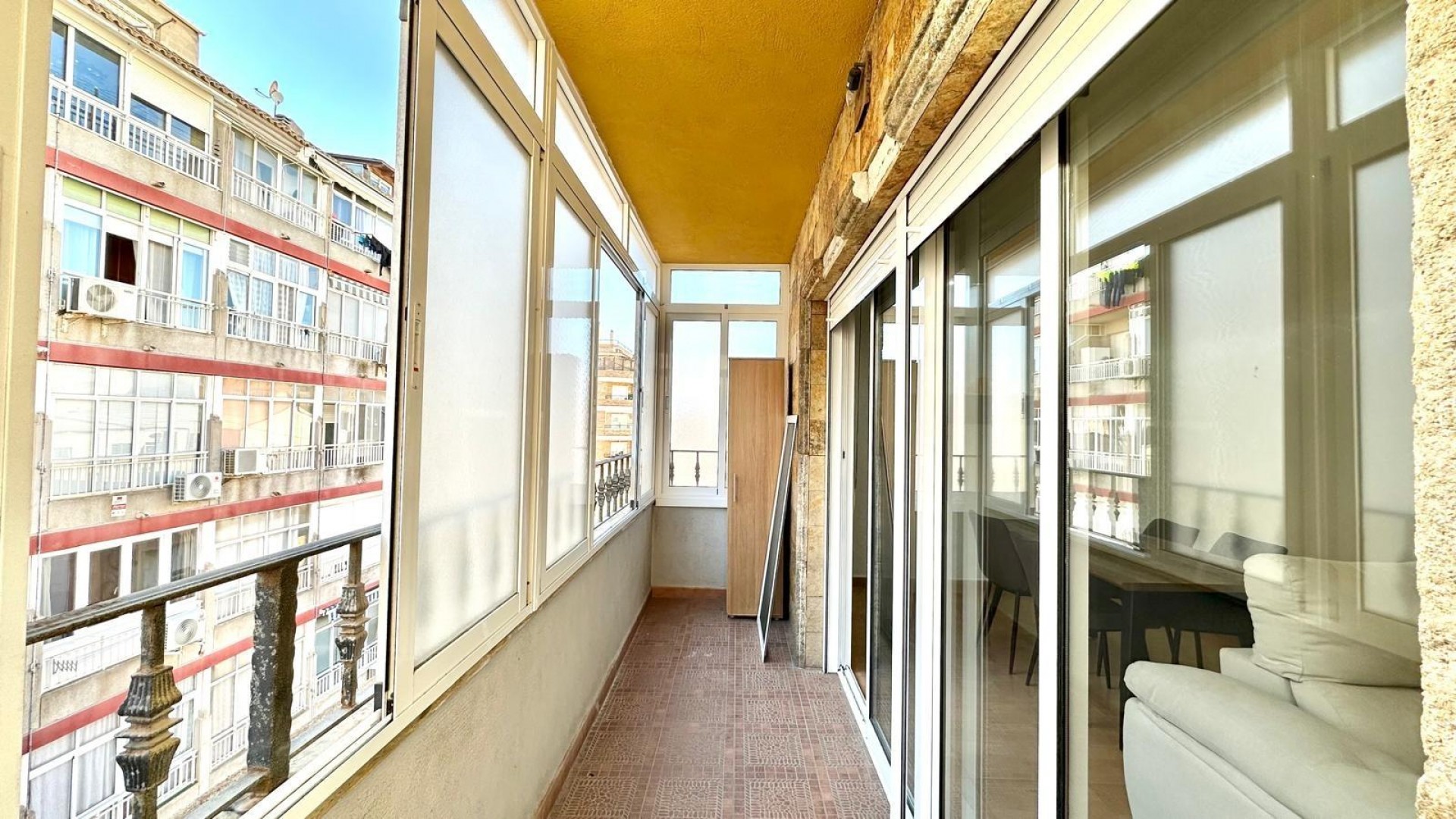 Resale - Wohnung Appartement -
Torrevieja - Centro