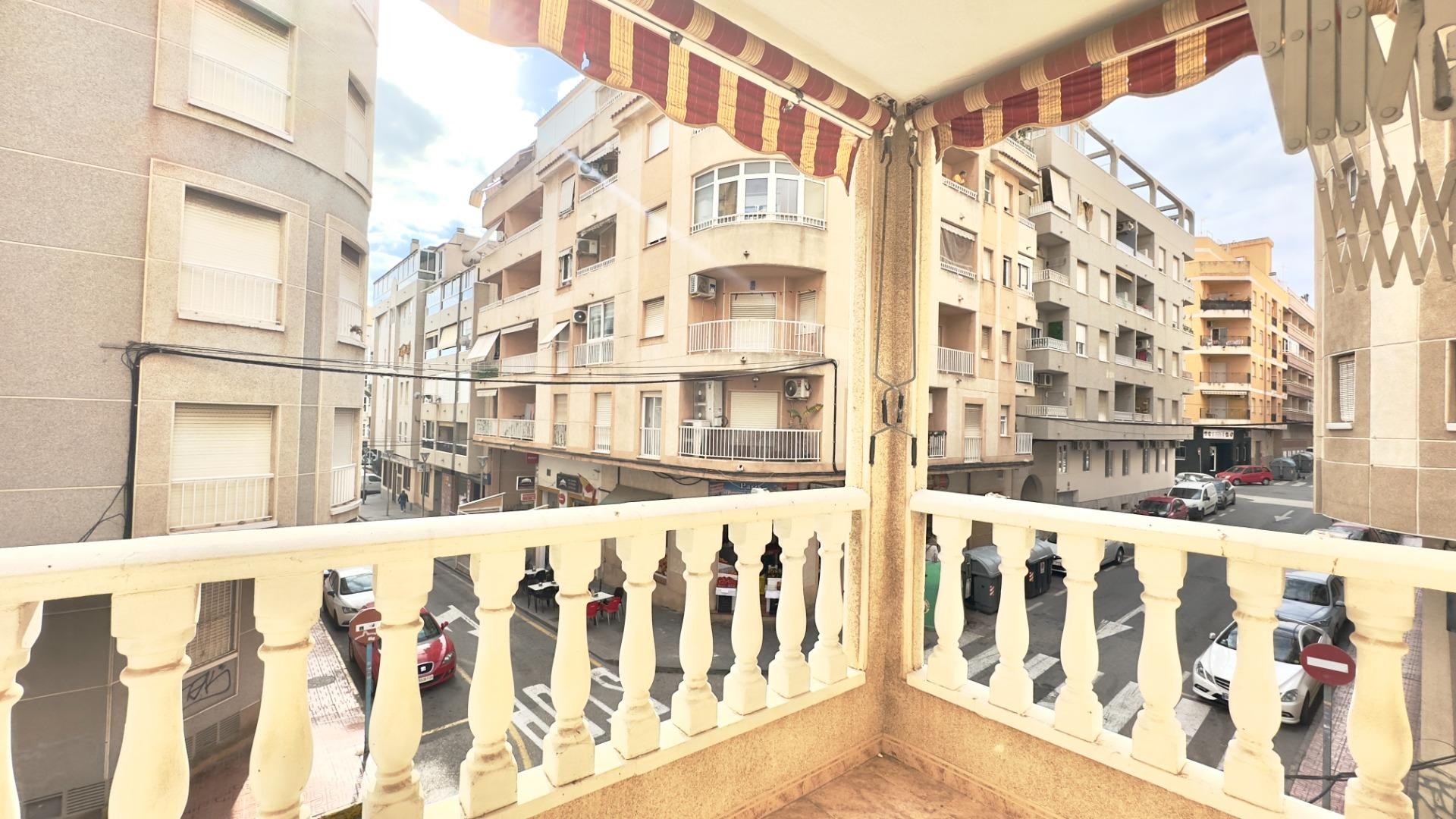 Resale - Wohnung Appartement -
Torrevieja - Centro