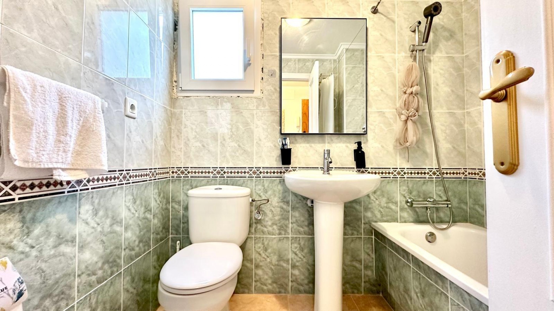 Resale - Wohnung Appartement -
Torrevieja - Centro