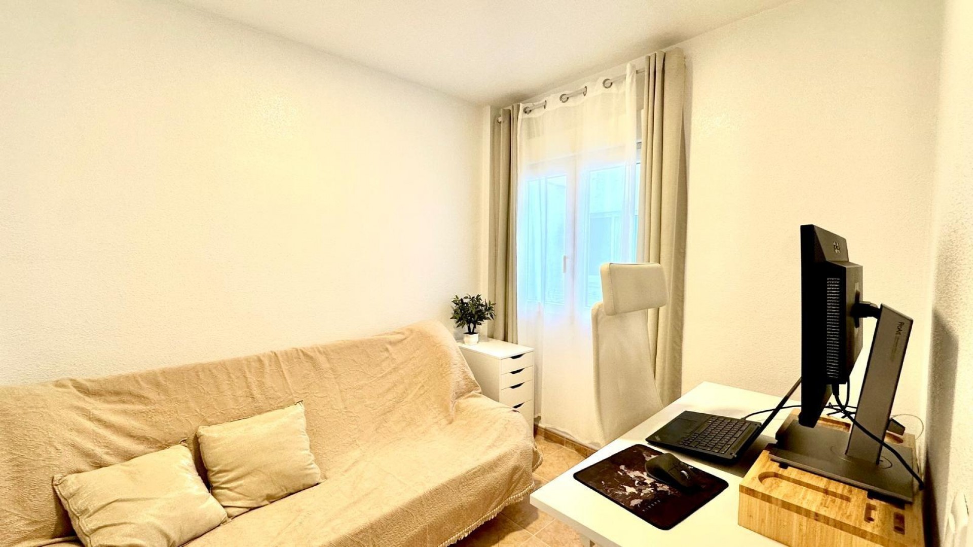 Resale - Wohnung Appartement -
Torrevieja - Centro