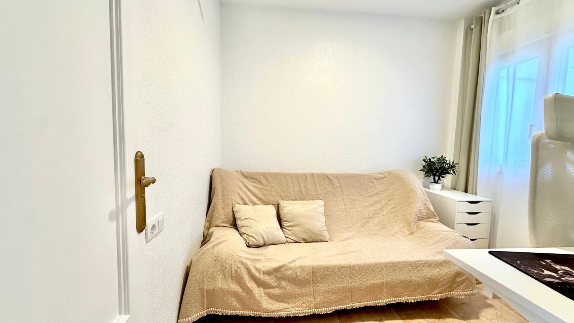 Resale - Wohnung Appartement -
Torrevieja - Centro