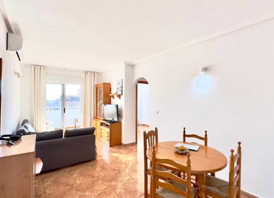 Resale - Wohnung Appartement -
Torrevieja - Centro
