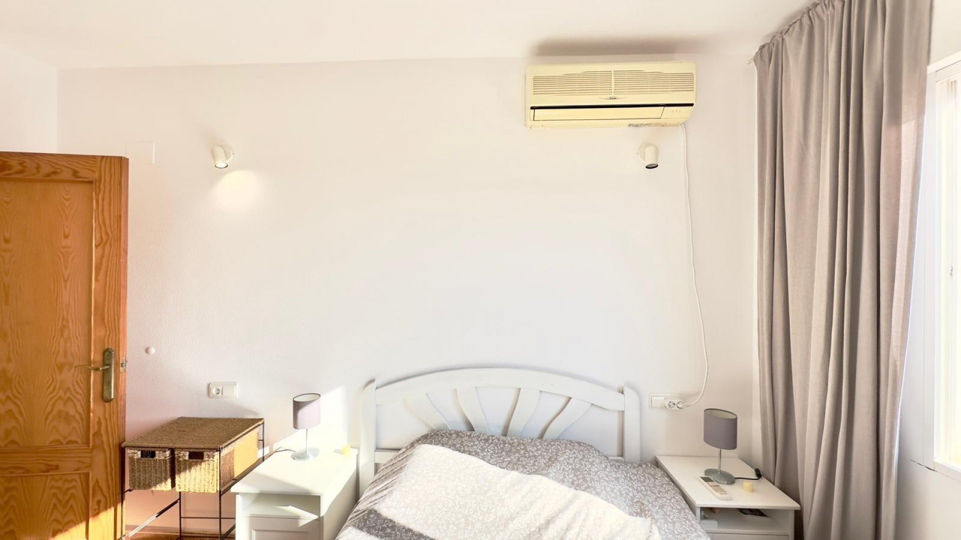 Resale - Wohnung Appartement -
Torrevieja - Centro