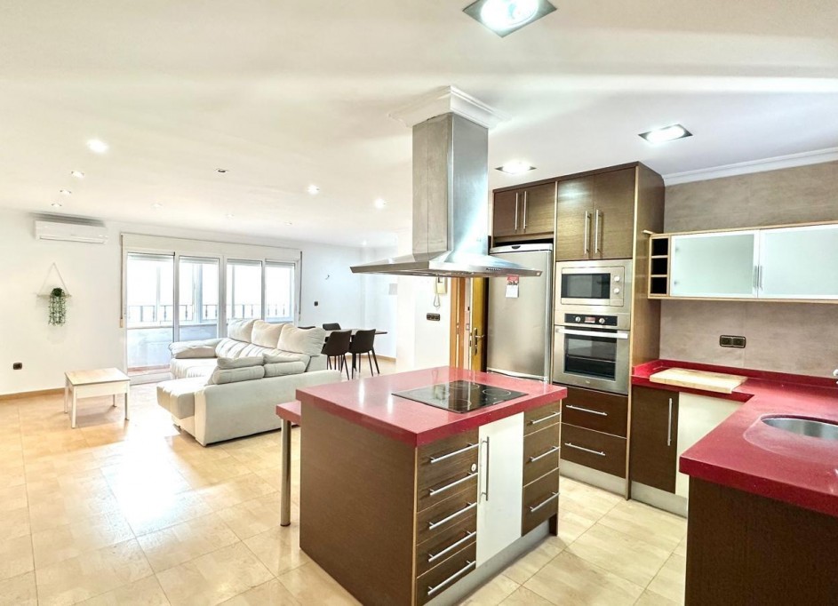 Resale - Wohnung Appartement -
Torrevieja - Centro