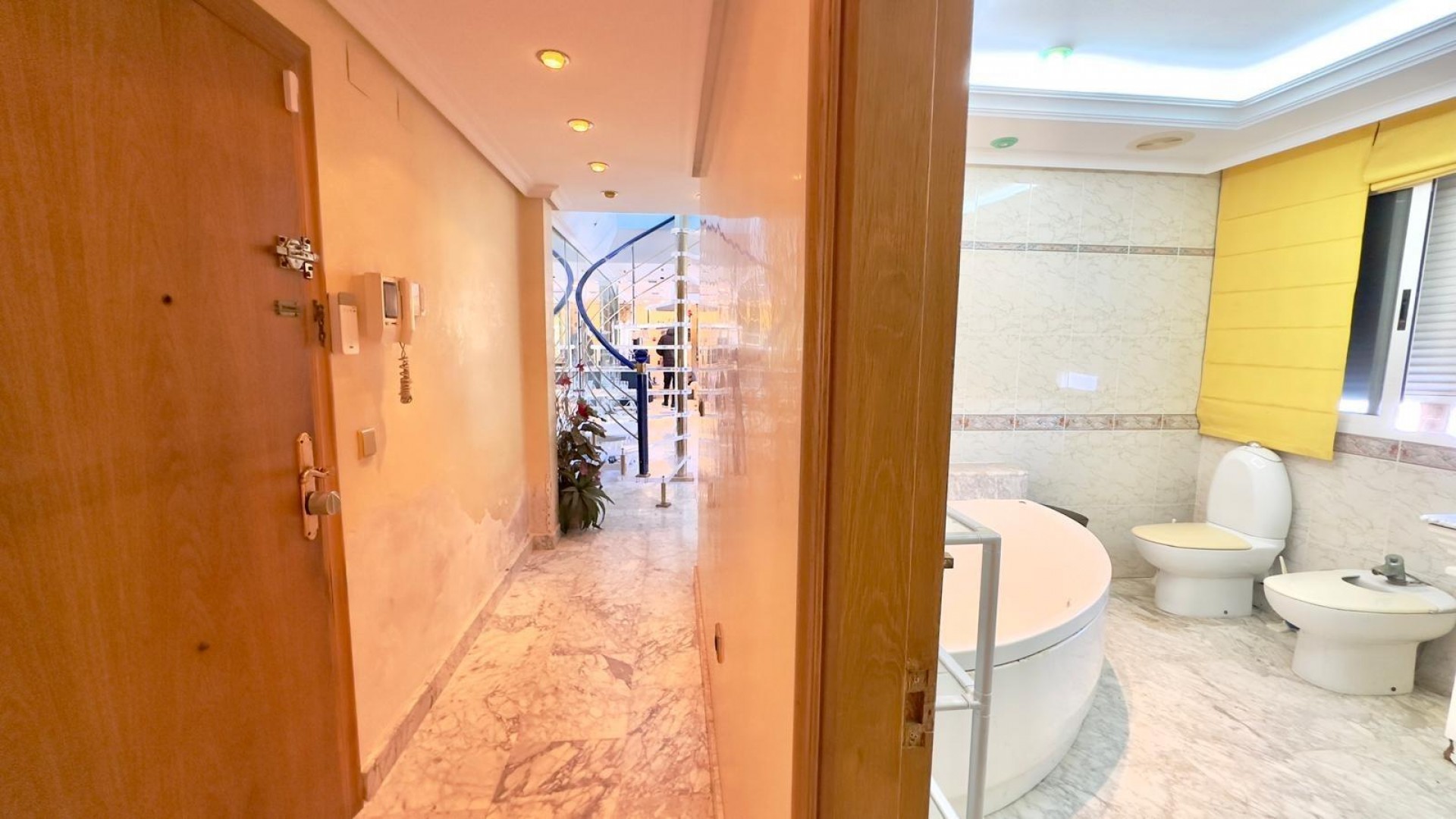 Resale - Wohnung Appartement -
Torrevieja - Centro