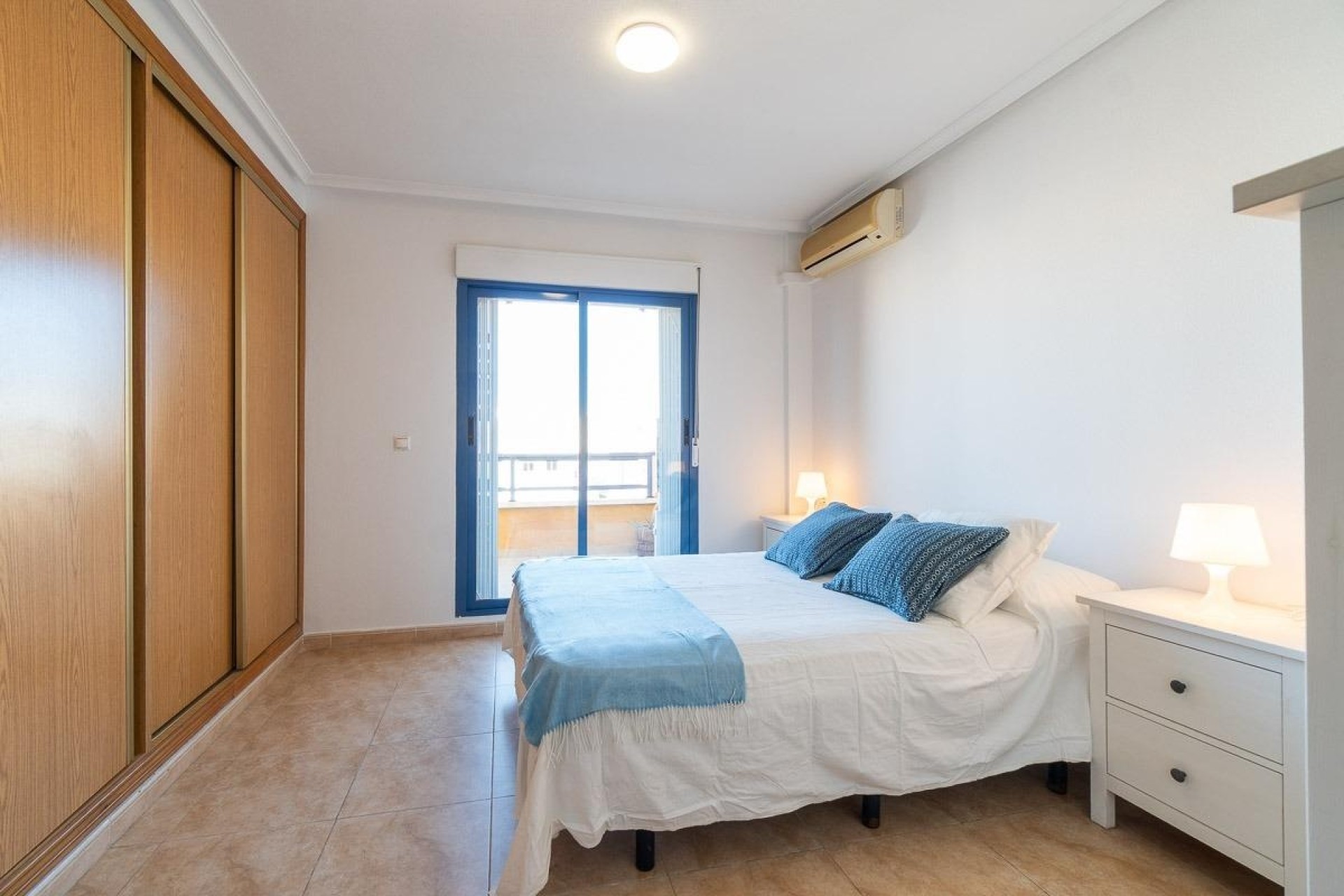 Resale - Wohnung Appartement -
Torrevieja - Centro