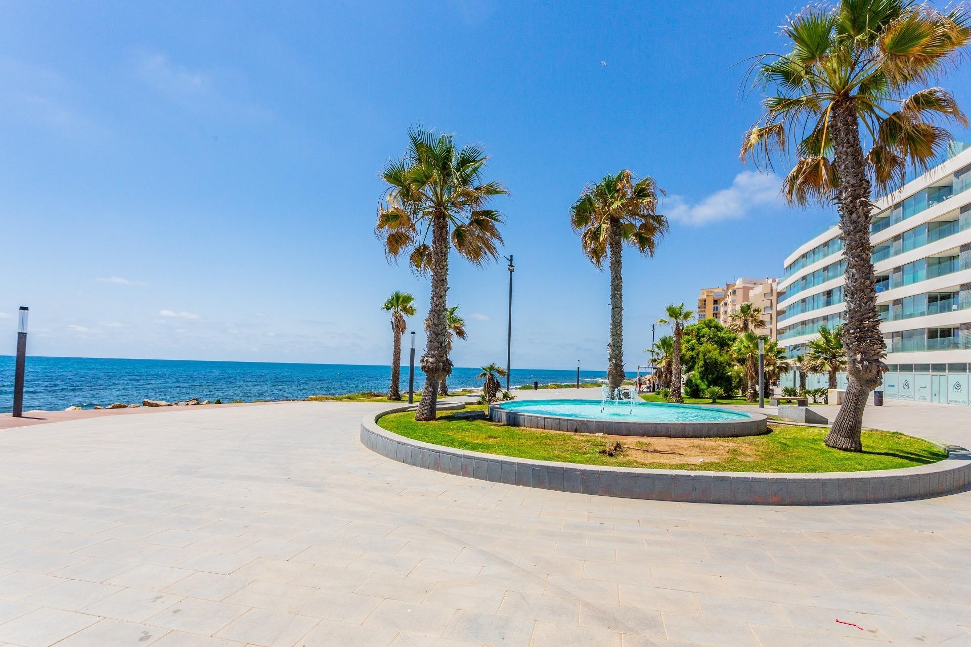 Resale - Wohnung Appartement -
Torrevieja - Centro