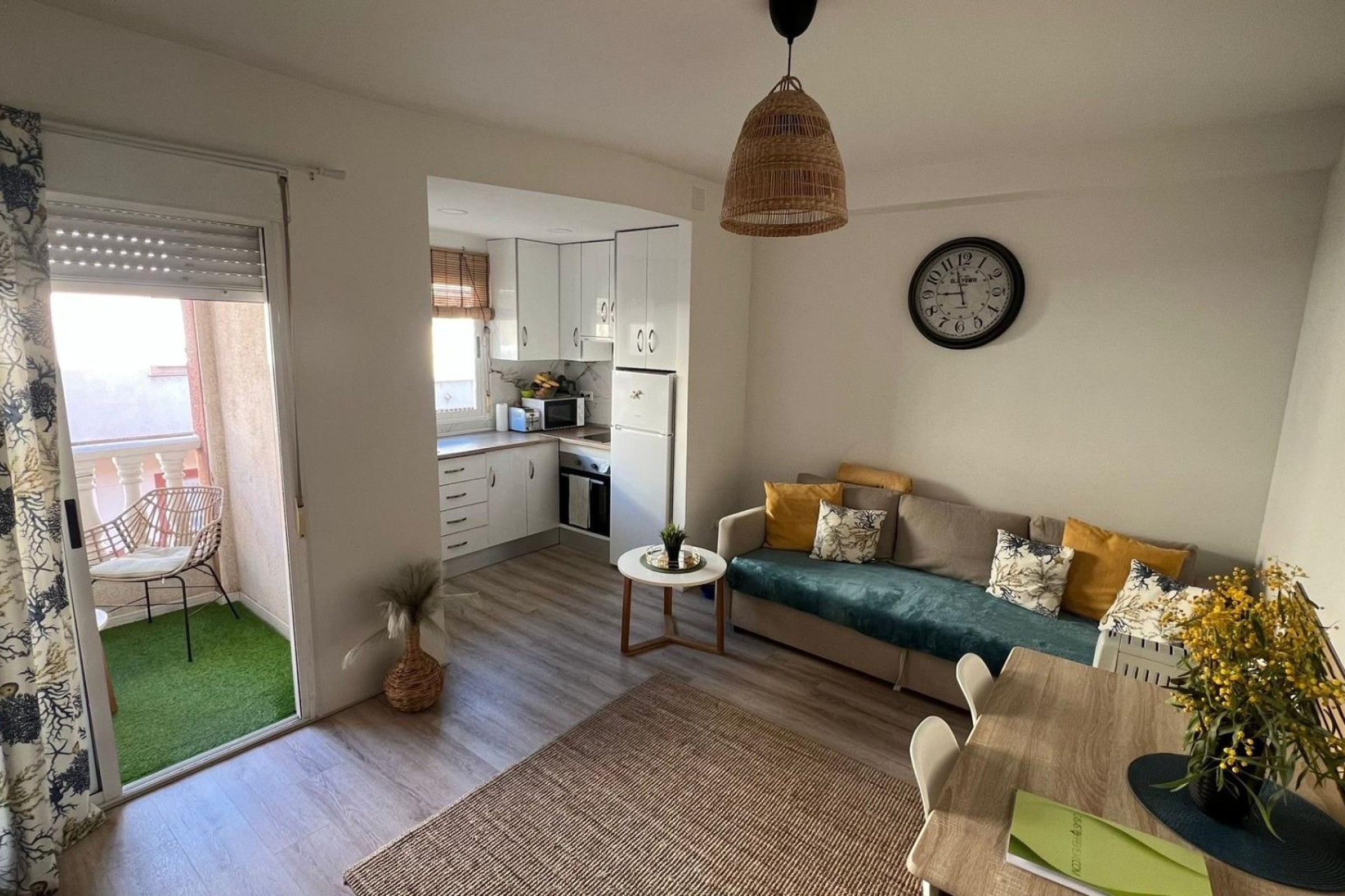 Resale - Wohnung / Appartement -
Torrevieja - Centro