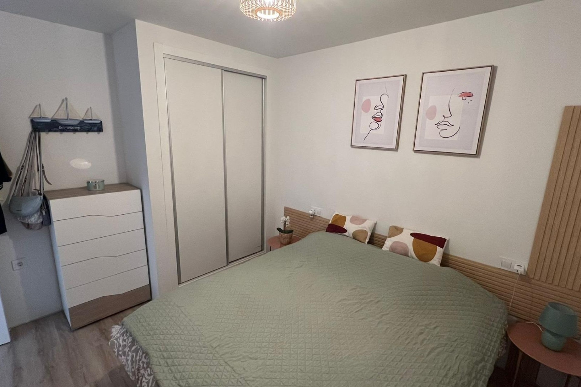 Resale - Wohnung / Appartement -
Torrevieja - Centro