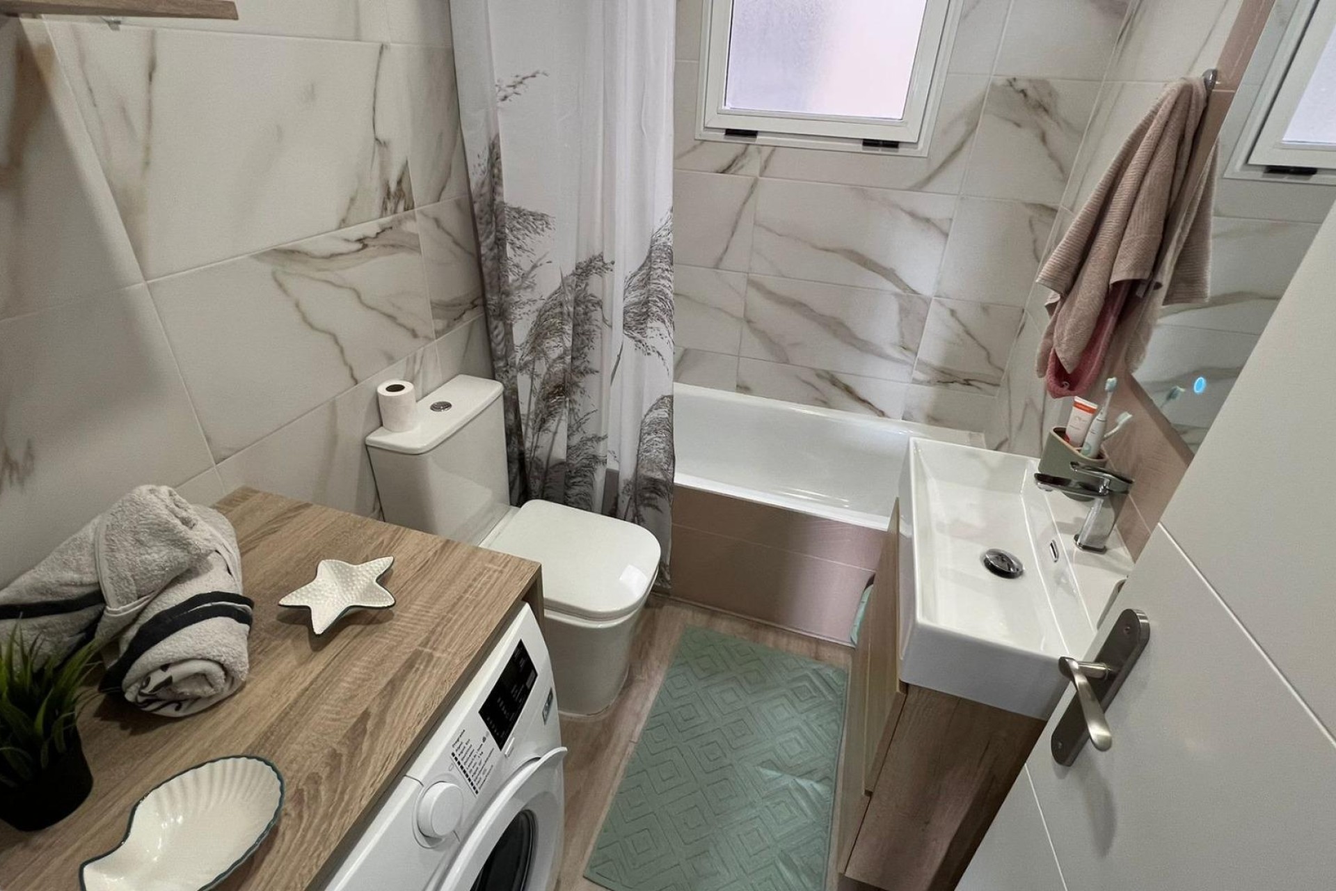 Resale - Wohnung / Appartement -
Torrevieja - Centro