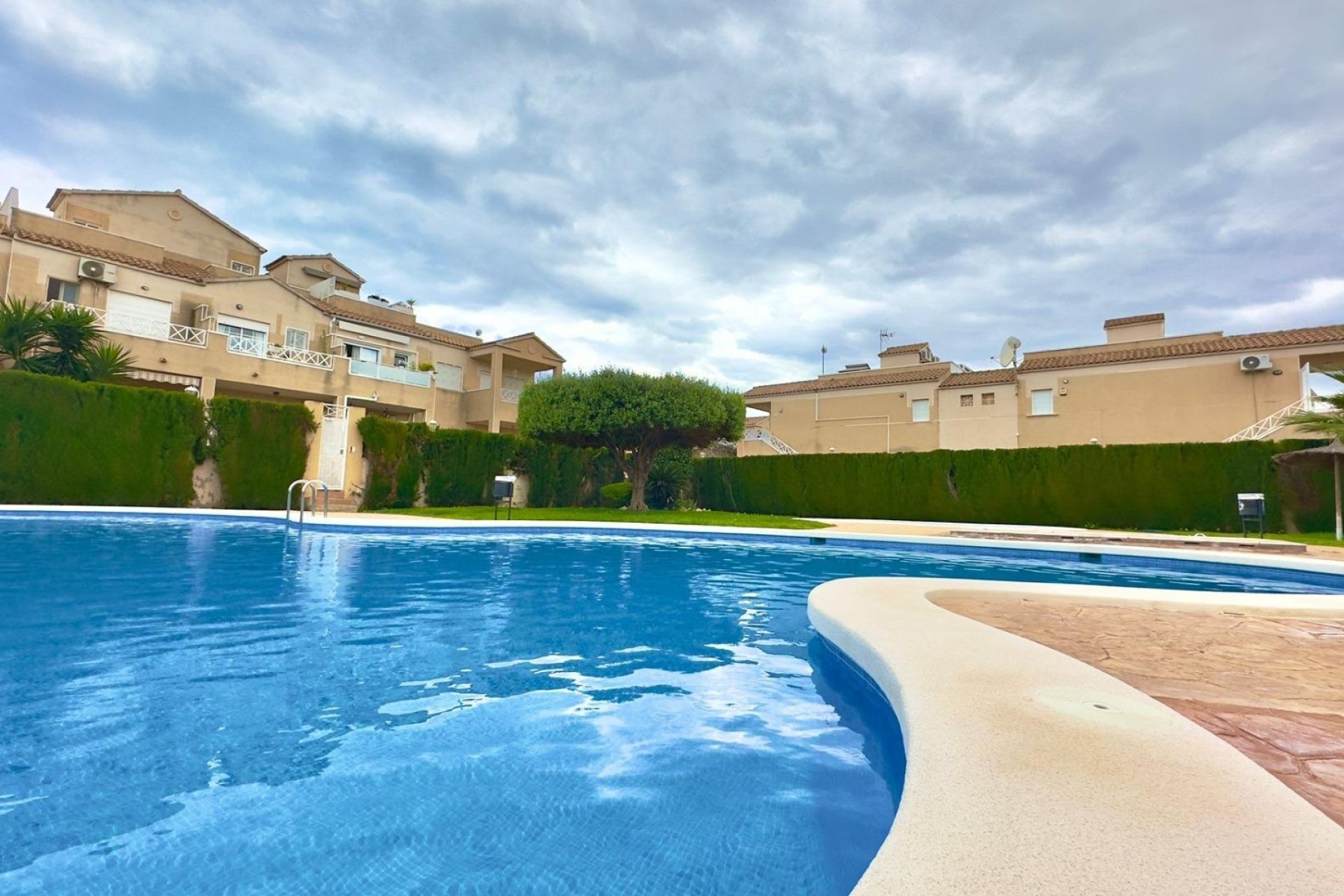 Resale - Wohnung / Appartement -
Torrevieja - Centro