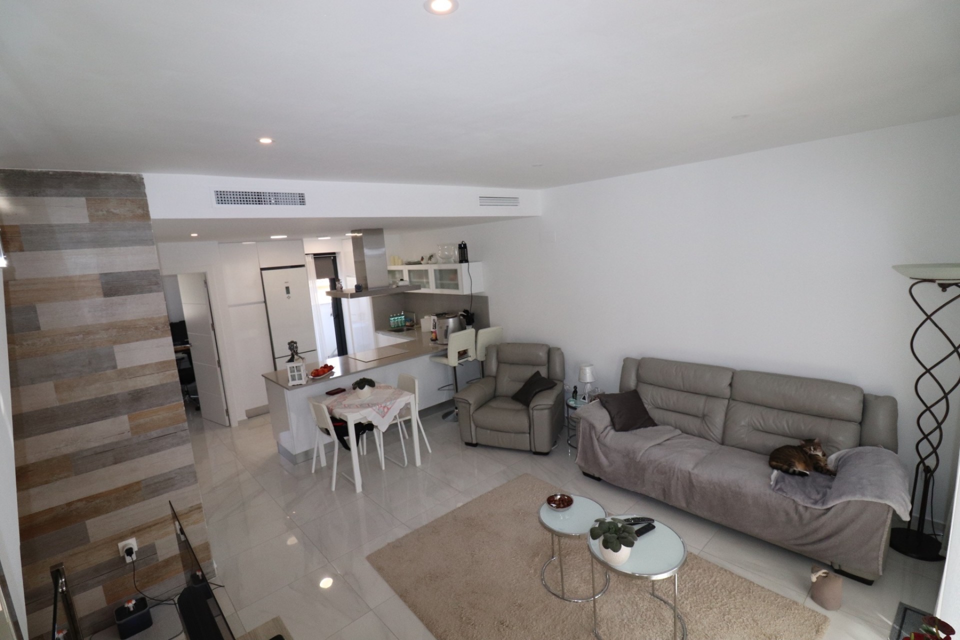 Resale - Wohnung / Appartement -
Torrevieja - Centro