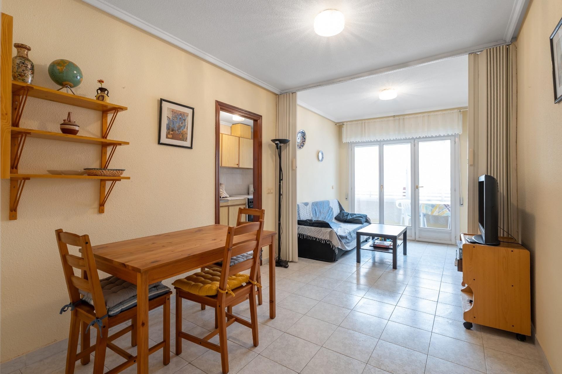 Resale - Wohnung / Appartement -
Torrevieja - Centro