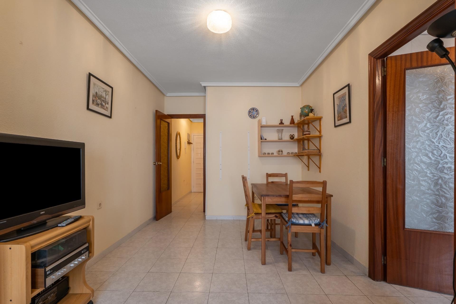 Resale - Wohnung / Appartement -
Torrevieja - Centro