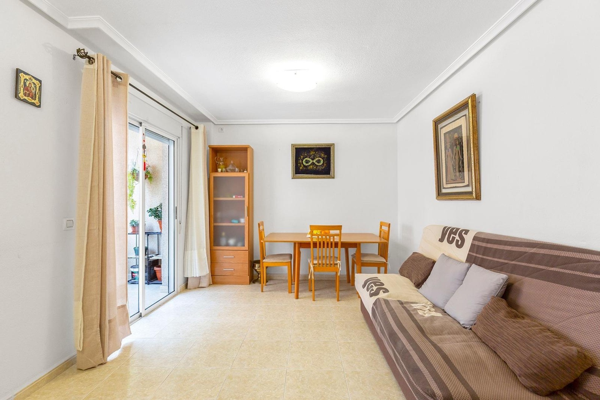 Resale - Wohnung / Appartement -
Torrevieja - Centro