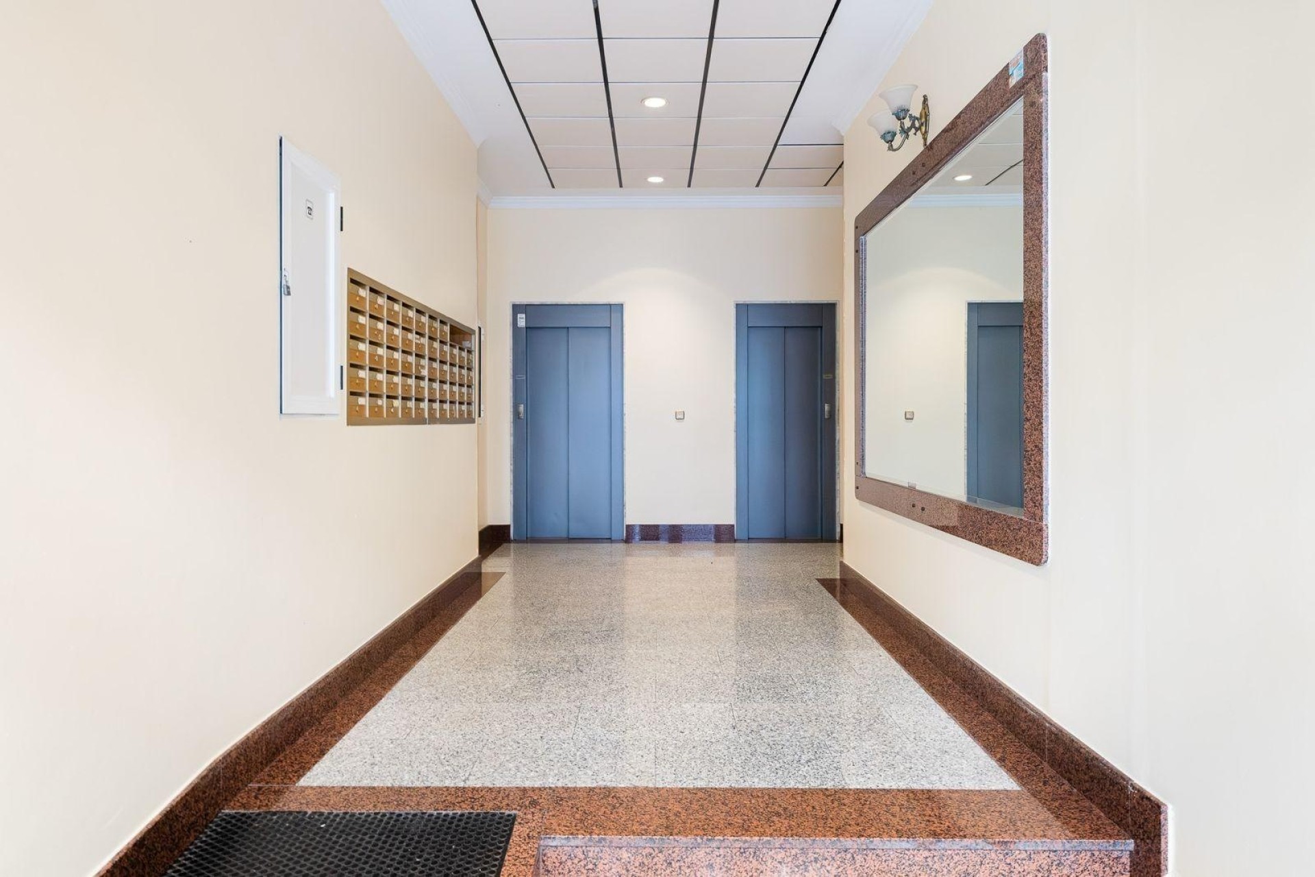 Resale - Wohnung / Appartement -
Torrevieja - Centro