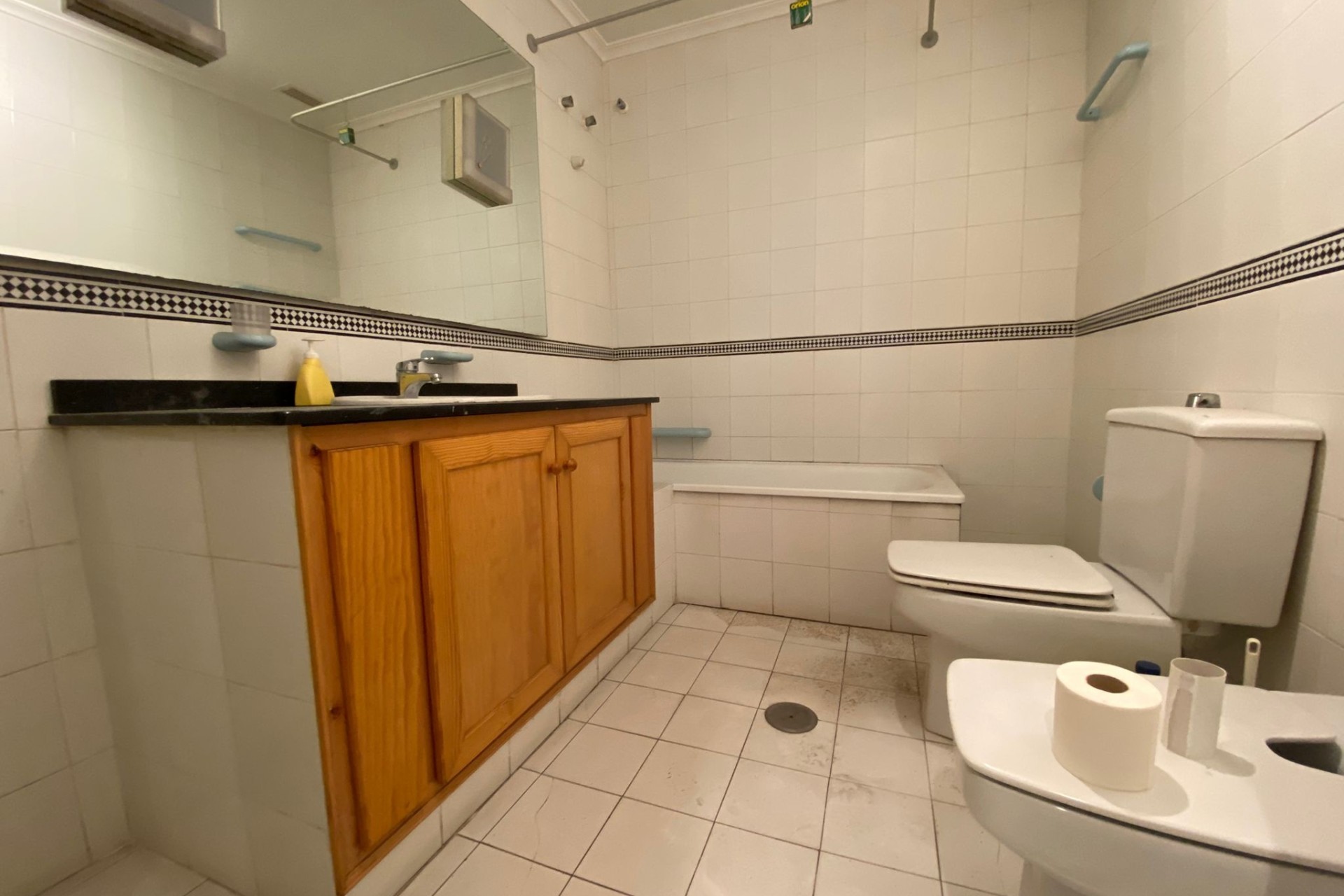 Resale - Wohnung / Appartement -
Torrevieja - Costa Blanca