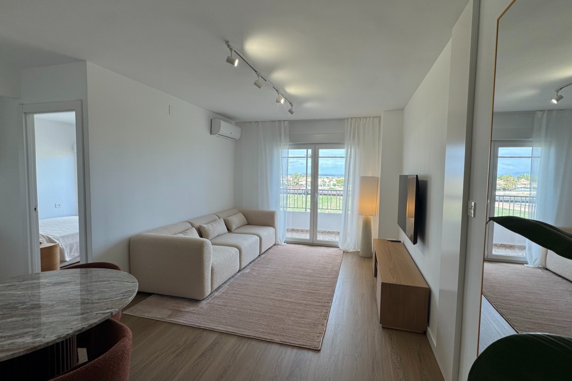 Resale - Wohnung / Appartement -
Torrevieja - Costa Blanca