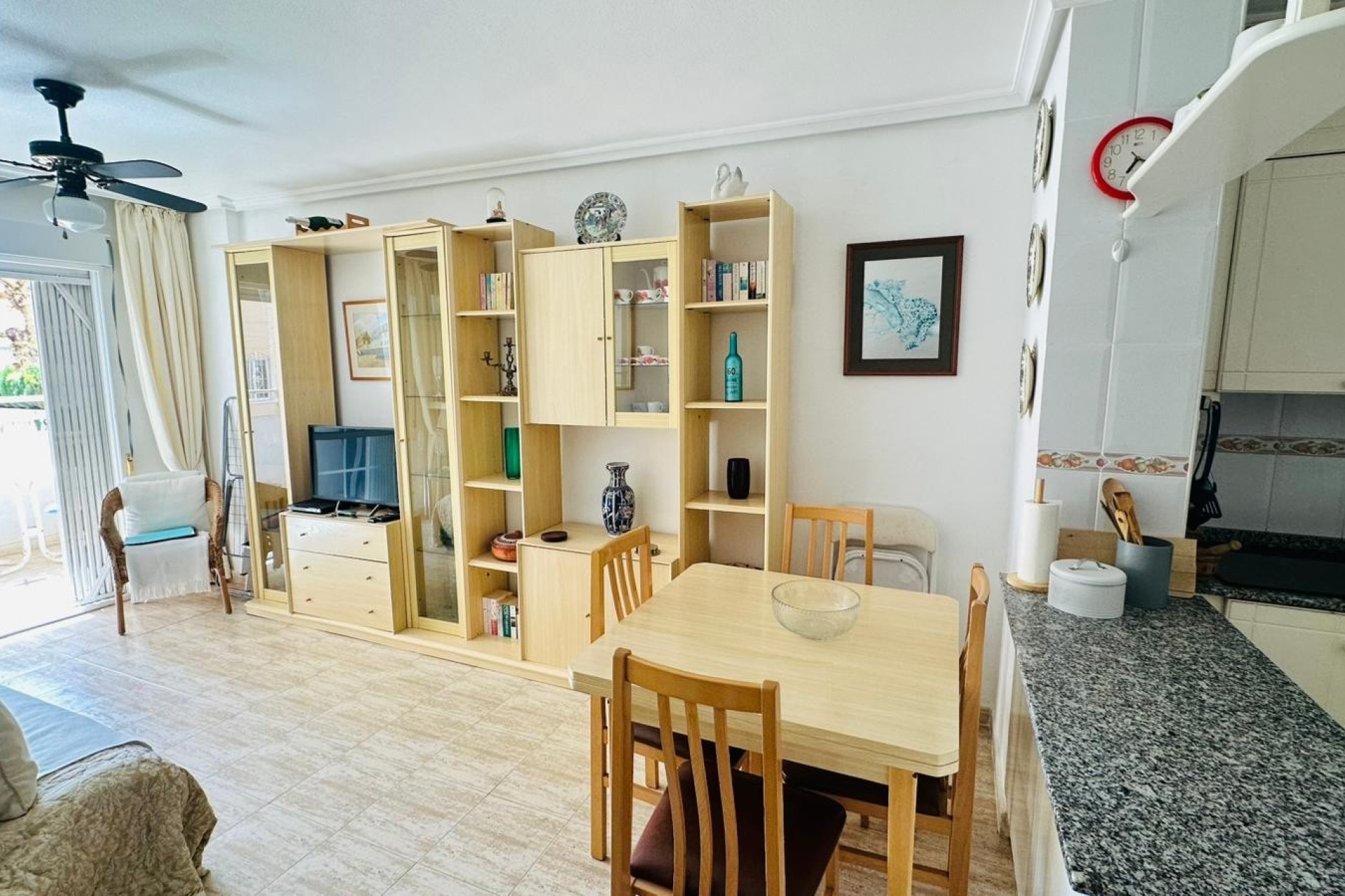 Resale - Wohnung / Appartement -
Torrevieja - Costa Blanca