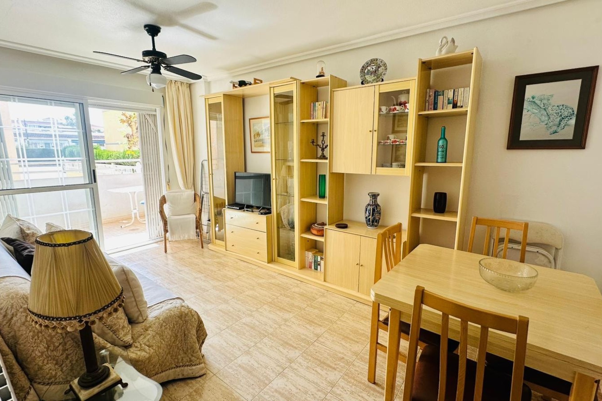 Resale - Wohnung / Appartement -
Torrevieja - Costa Blanca