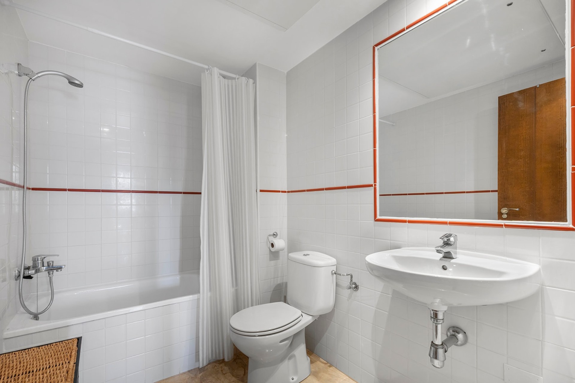 Resale - Wohnung / Appartement -
Torrevieja - Costa Blanca