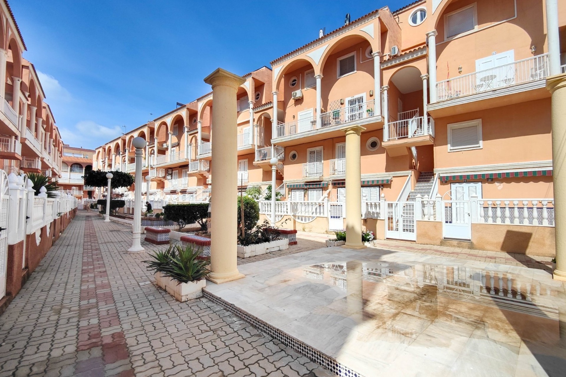 Resale - Wohnung / Appartement -
Torrevieja - Costa Blanca