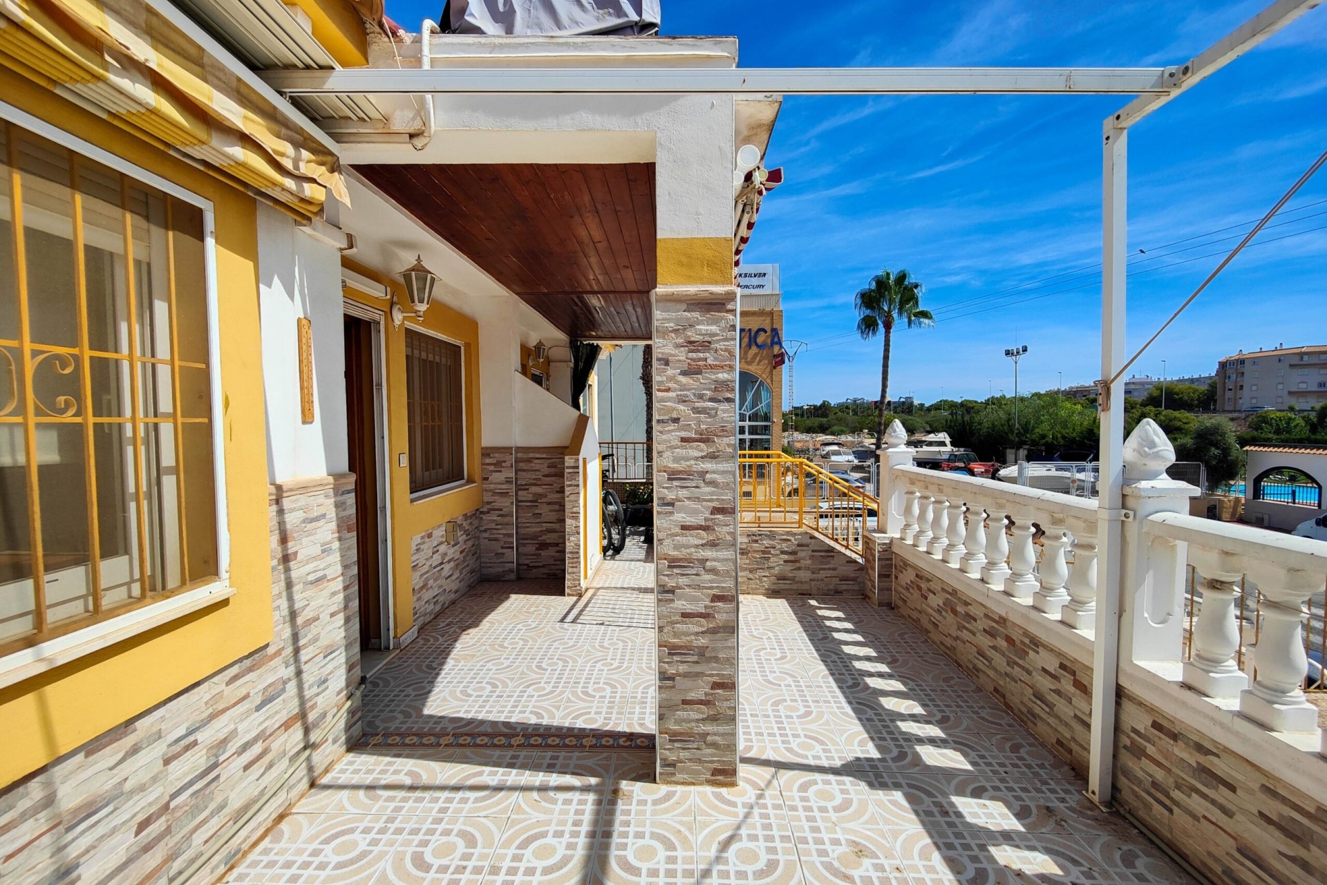 Resale - Wohnung / Appartement -
Torrevieja - Costa Blanca